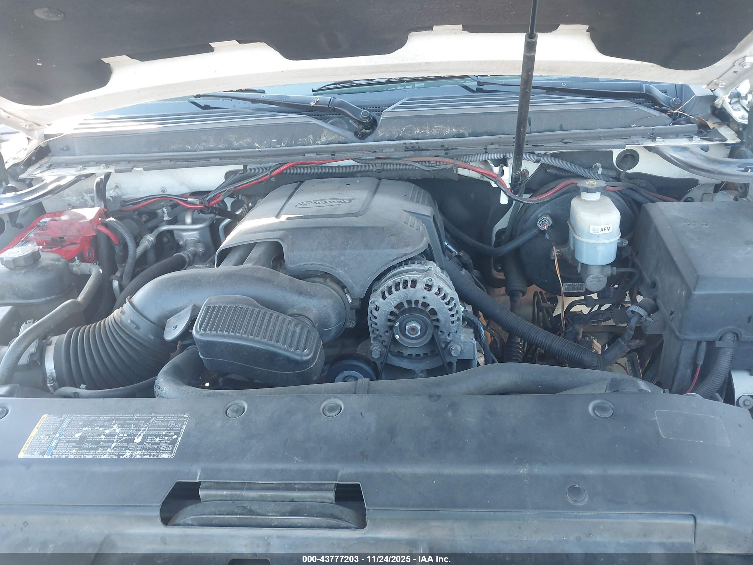 GMC YUKON image 10