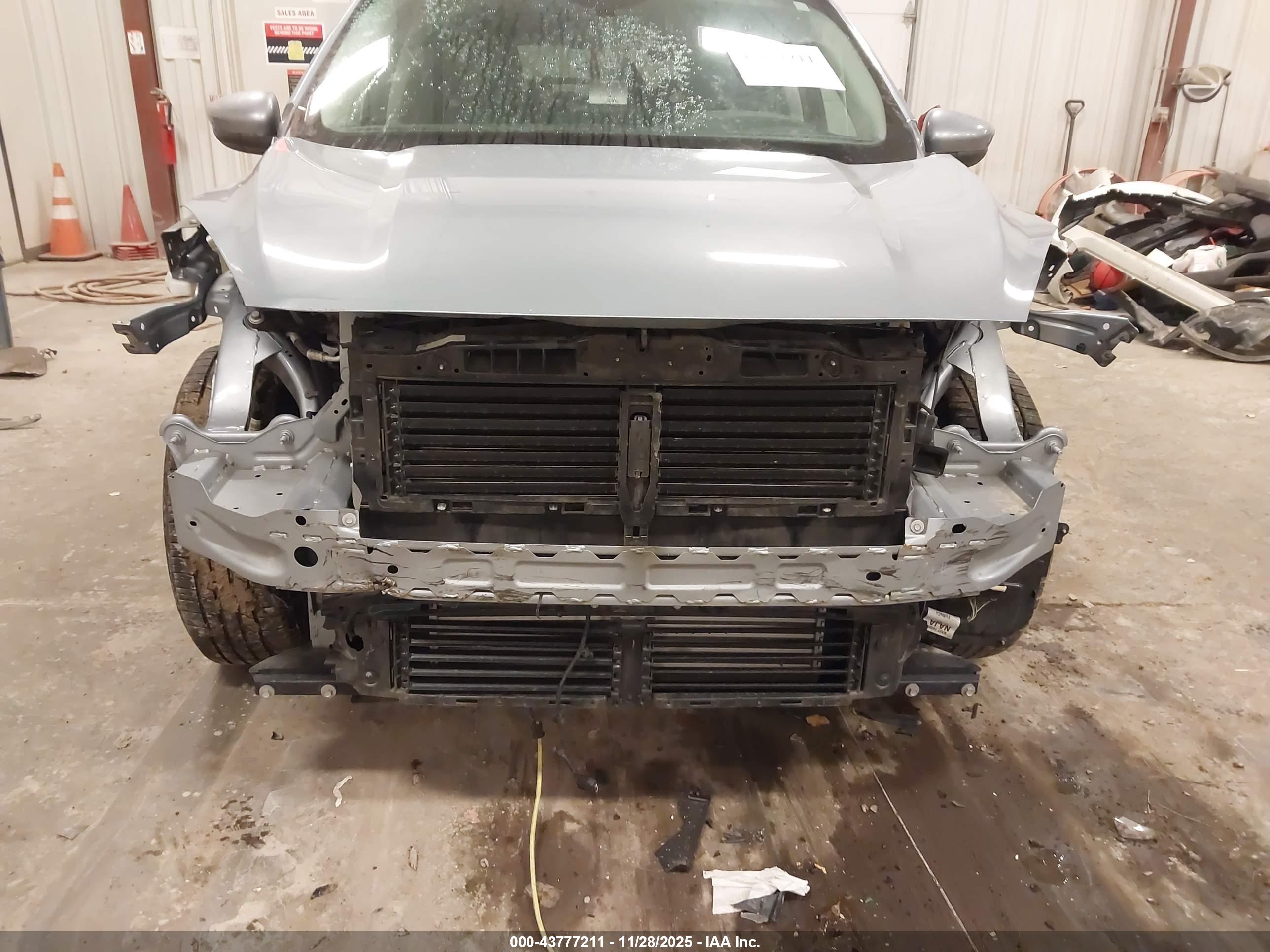 FORD ESCAPE image 6