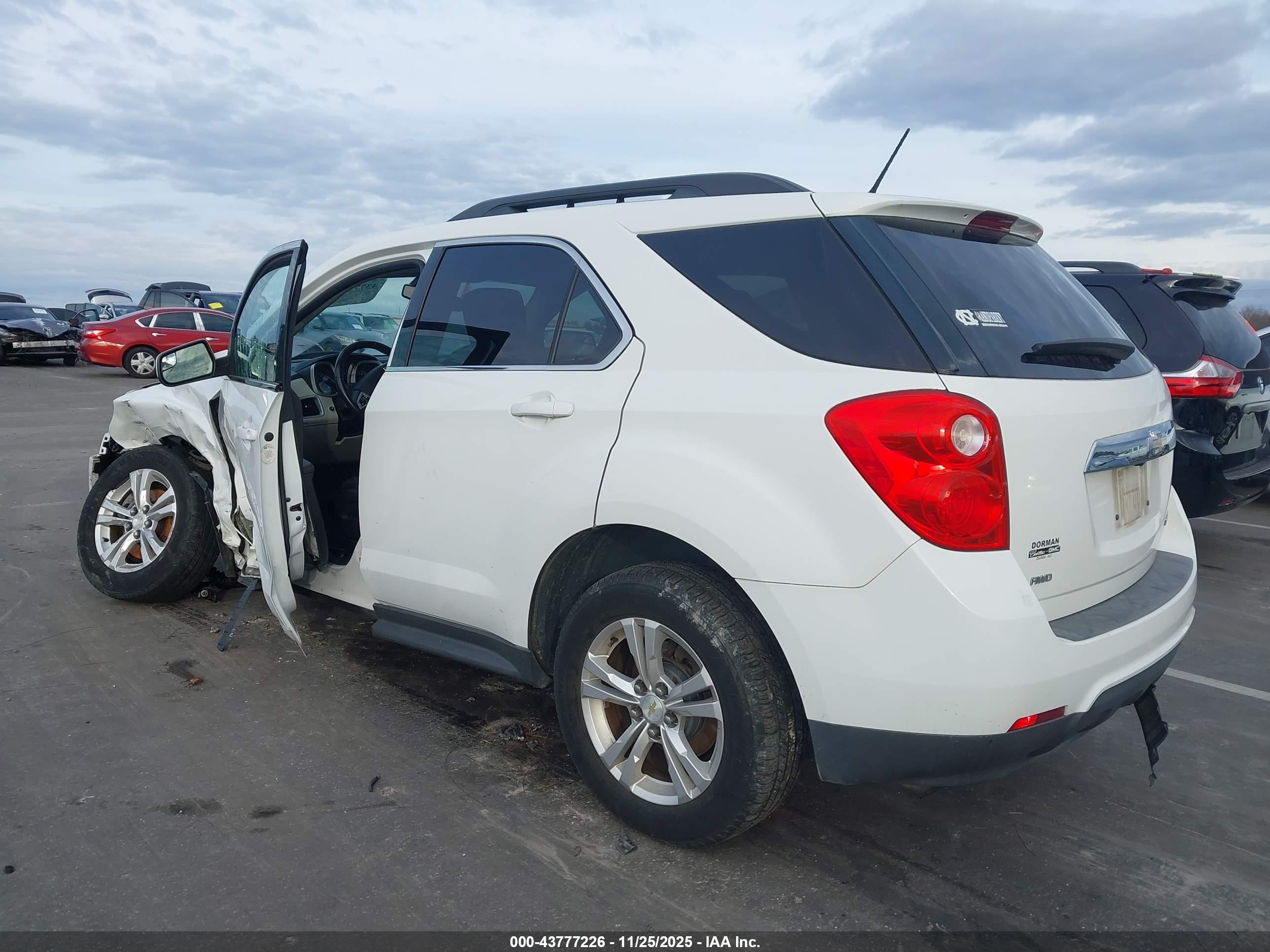 CHEVROLET EQUINOX image 3