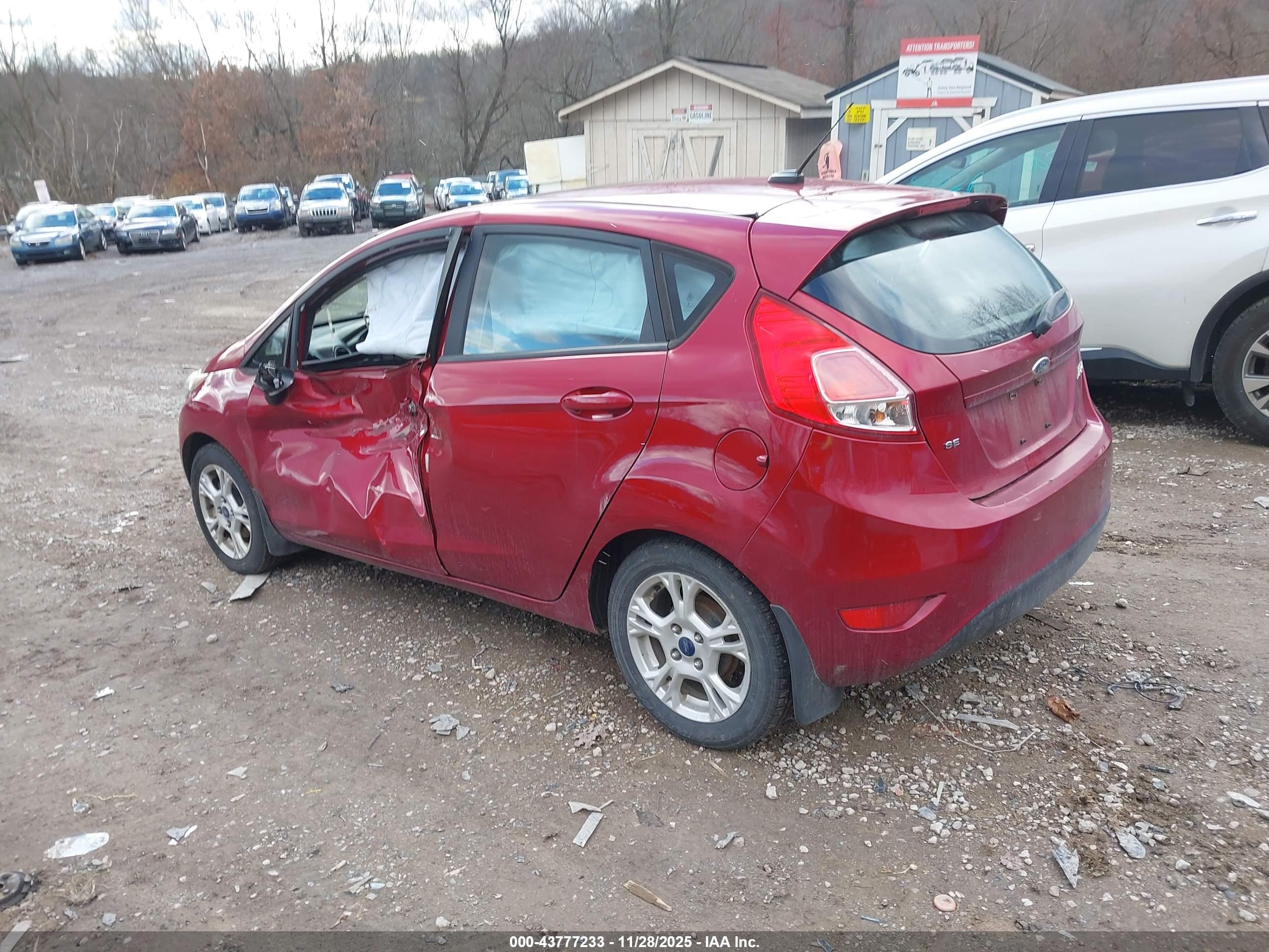 FORD FIESTA image 3