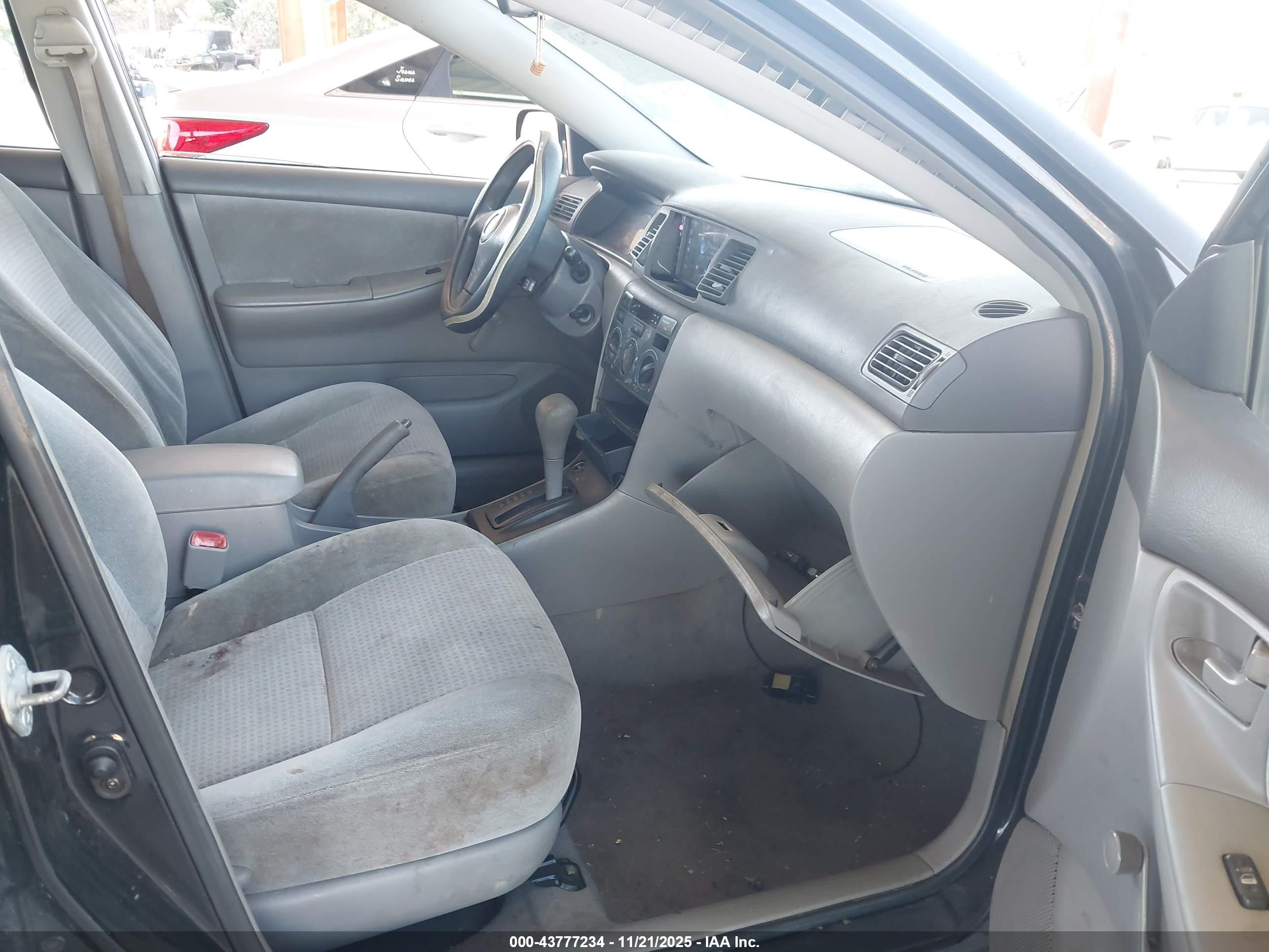 TOYOTA COROLLA image 5