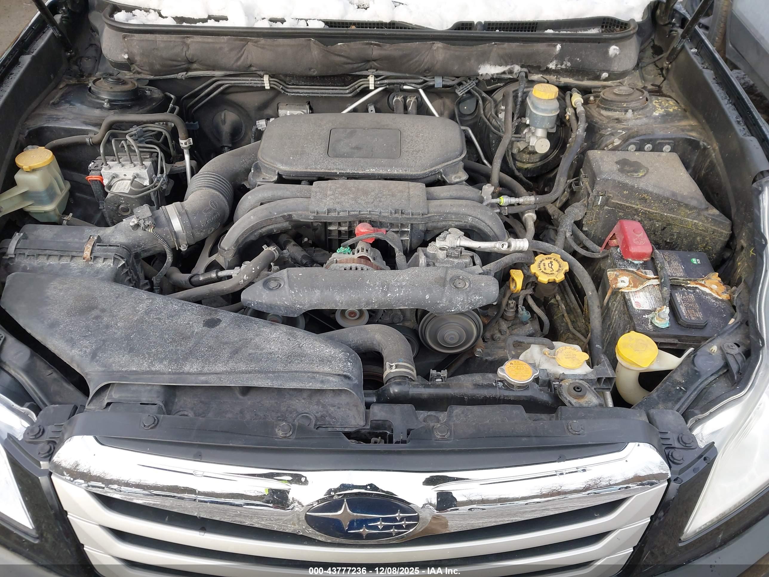 SUBARU OUTBACK image 10
