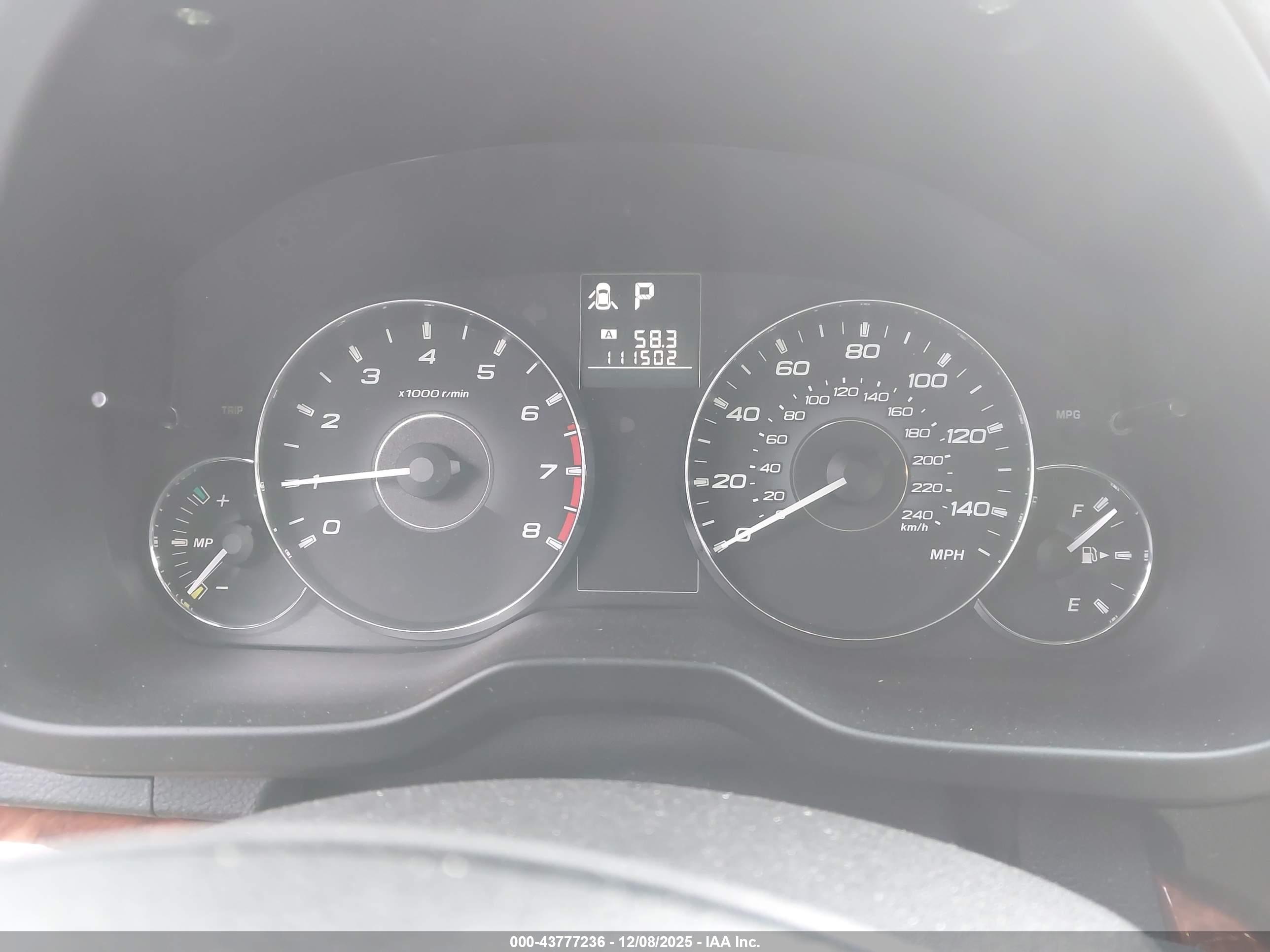 SUBARU OUTBACK image 7