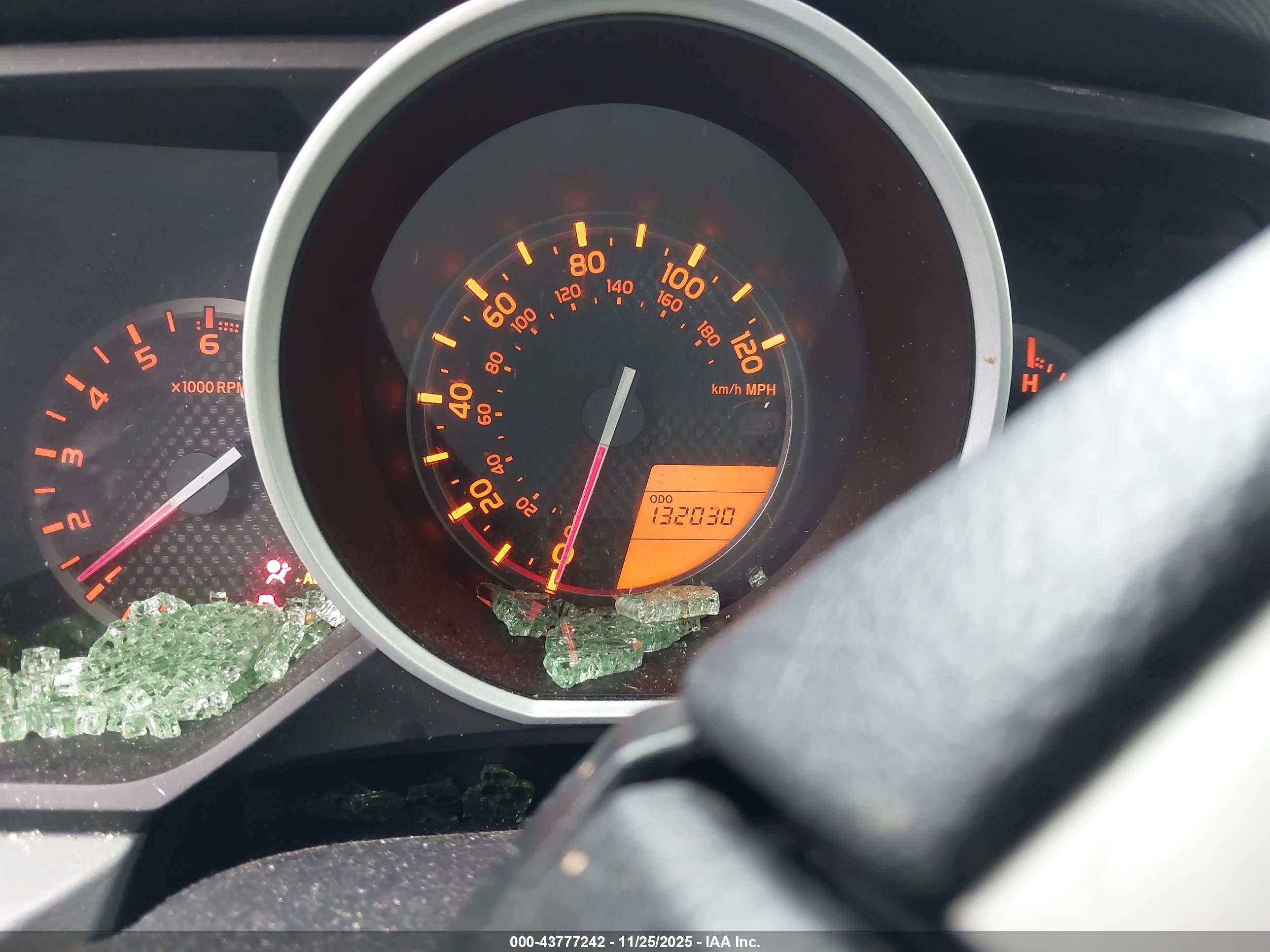 TOYOTA 4RUNNER image 7