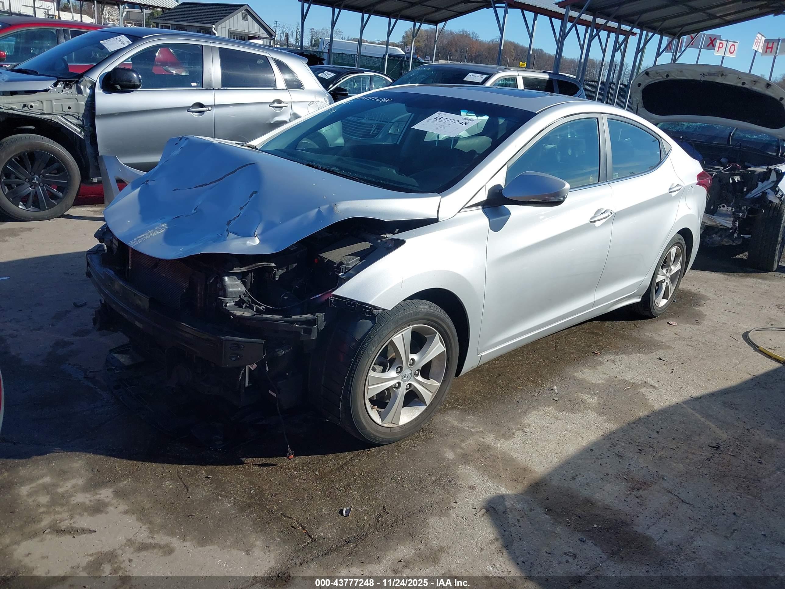 HYUNDAI ELANTRA image 2