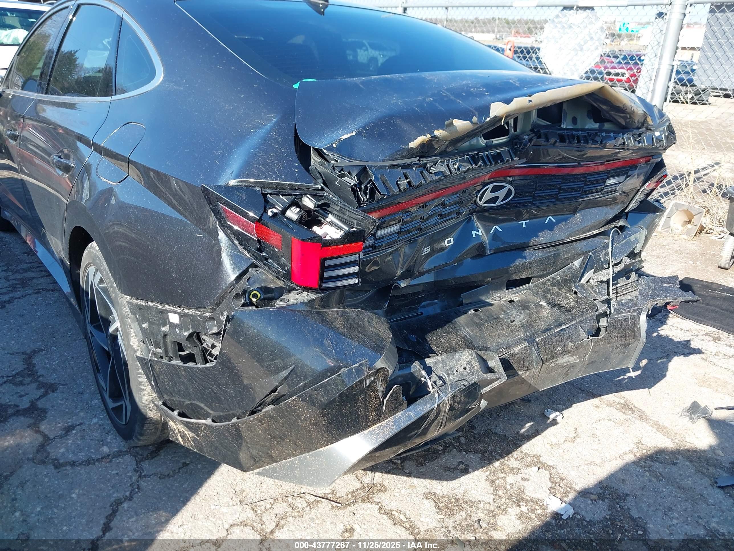 HYUNDAI SONATA image 6