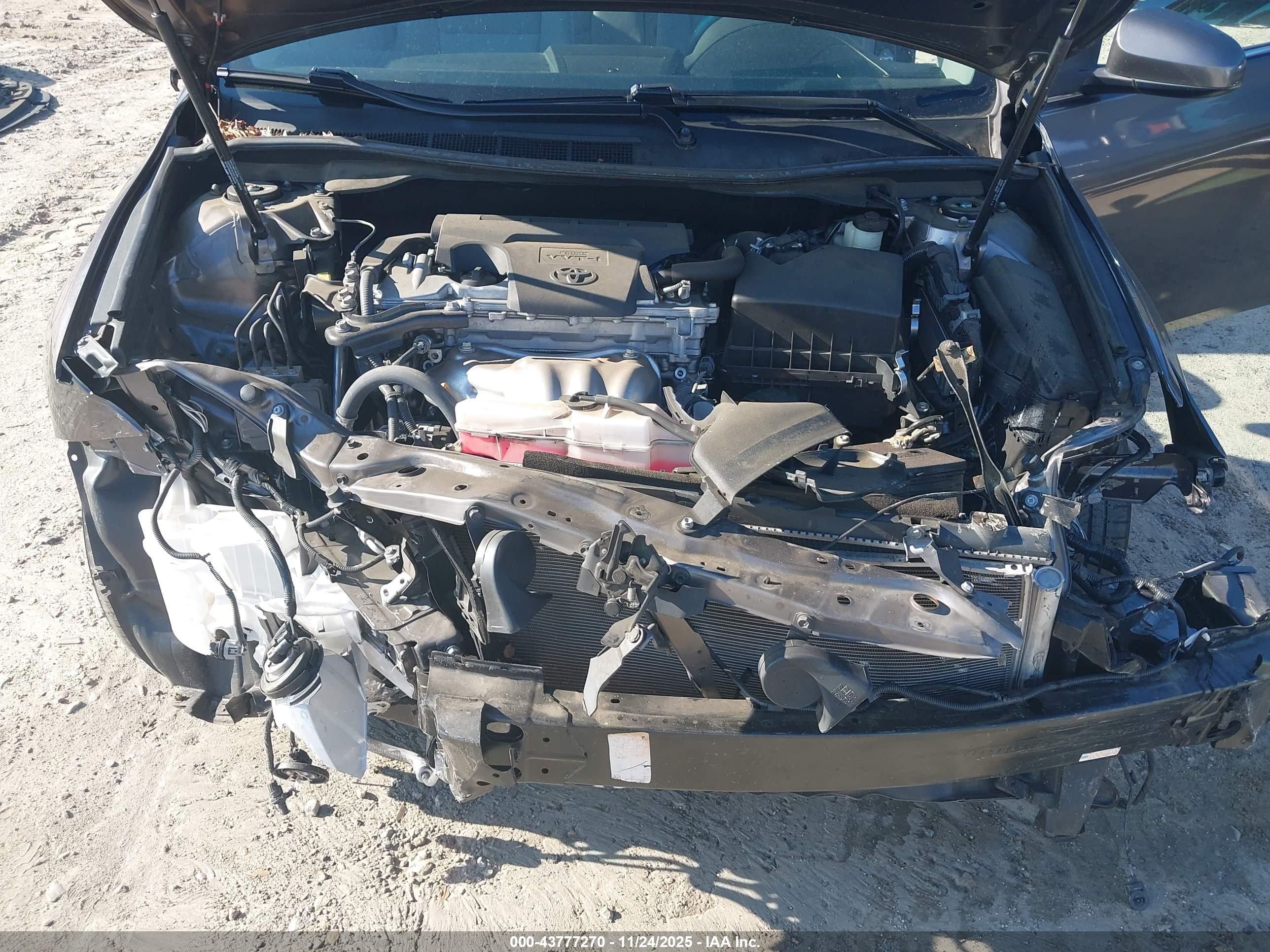 TOYOTA CAMRY image 10