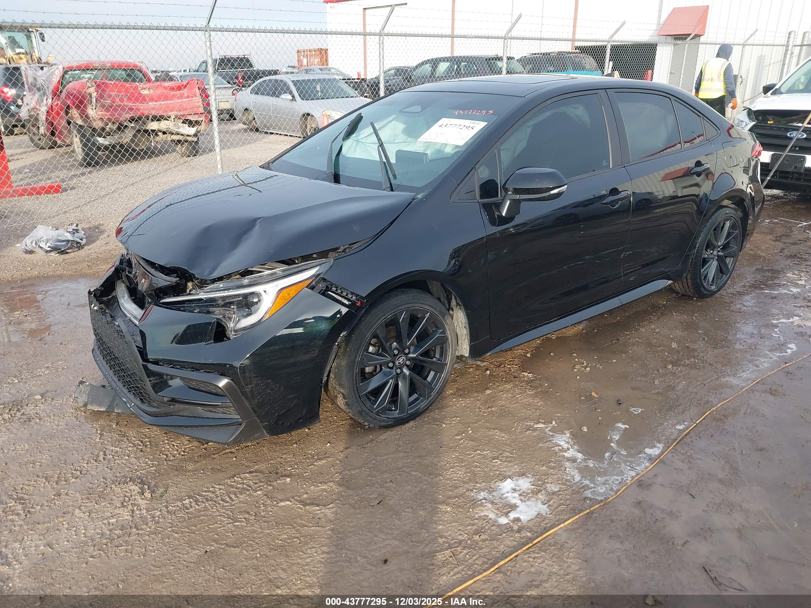 TOYOTA COROLLA image 2