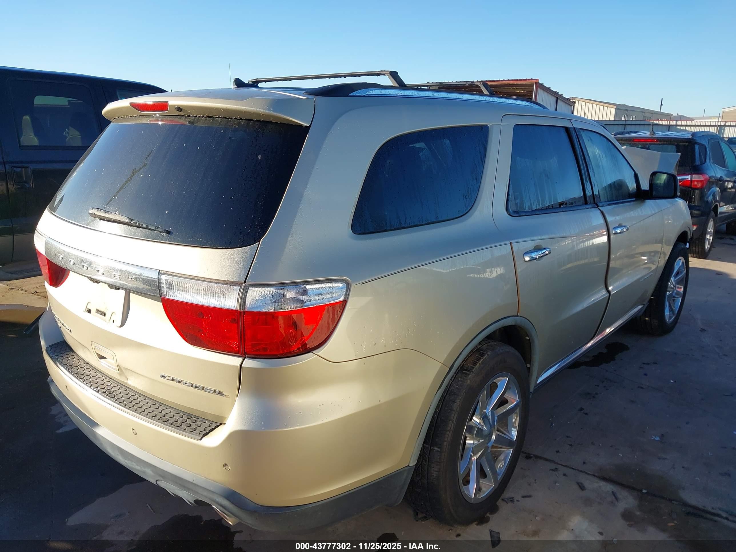 DODGE DURANGO image 4