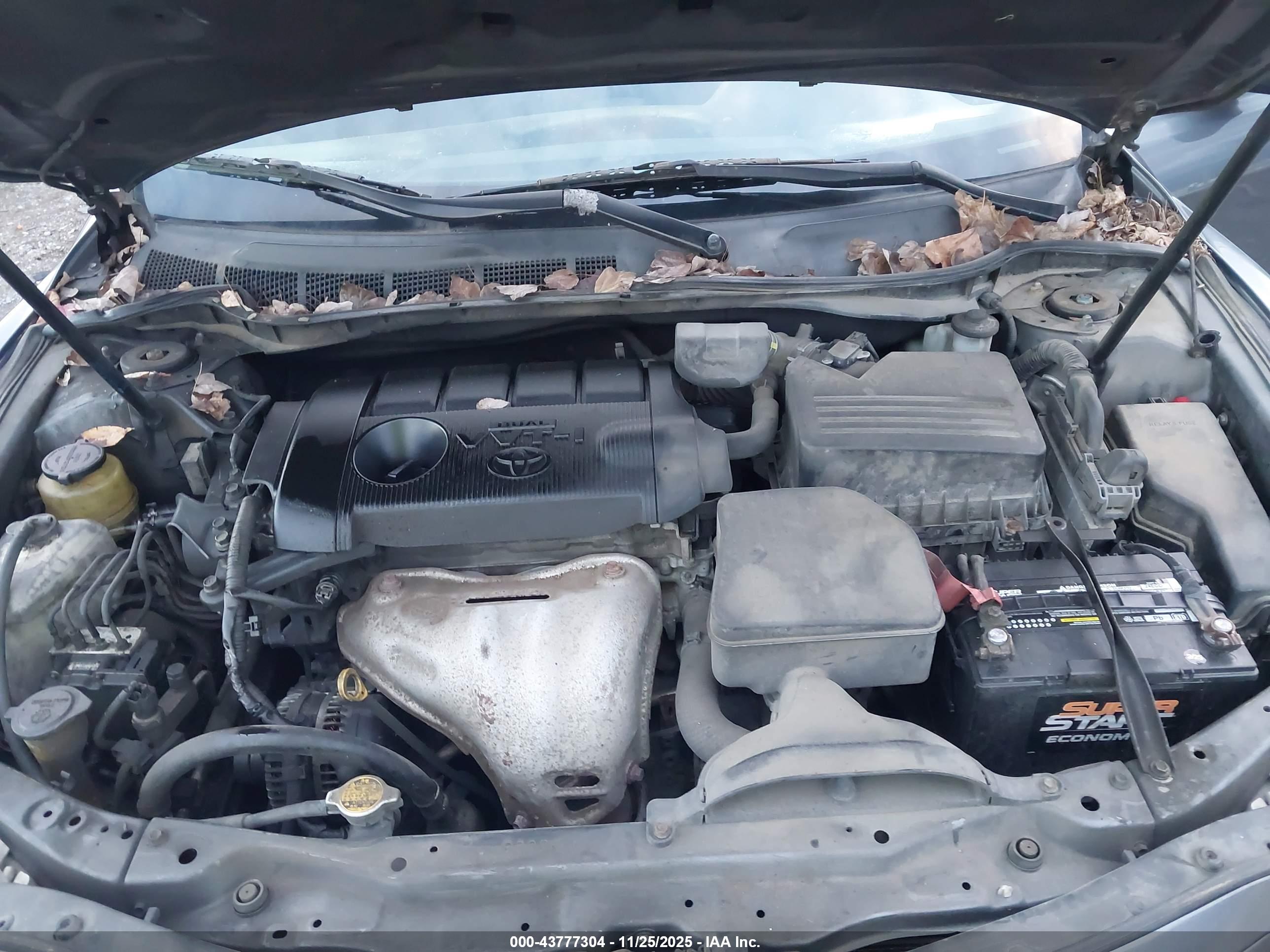TOYOTA CAMRY image 10