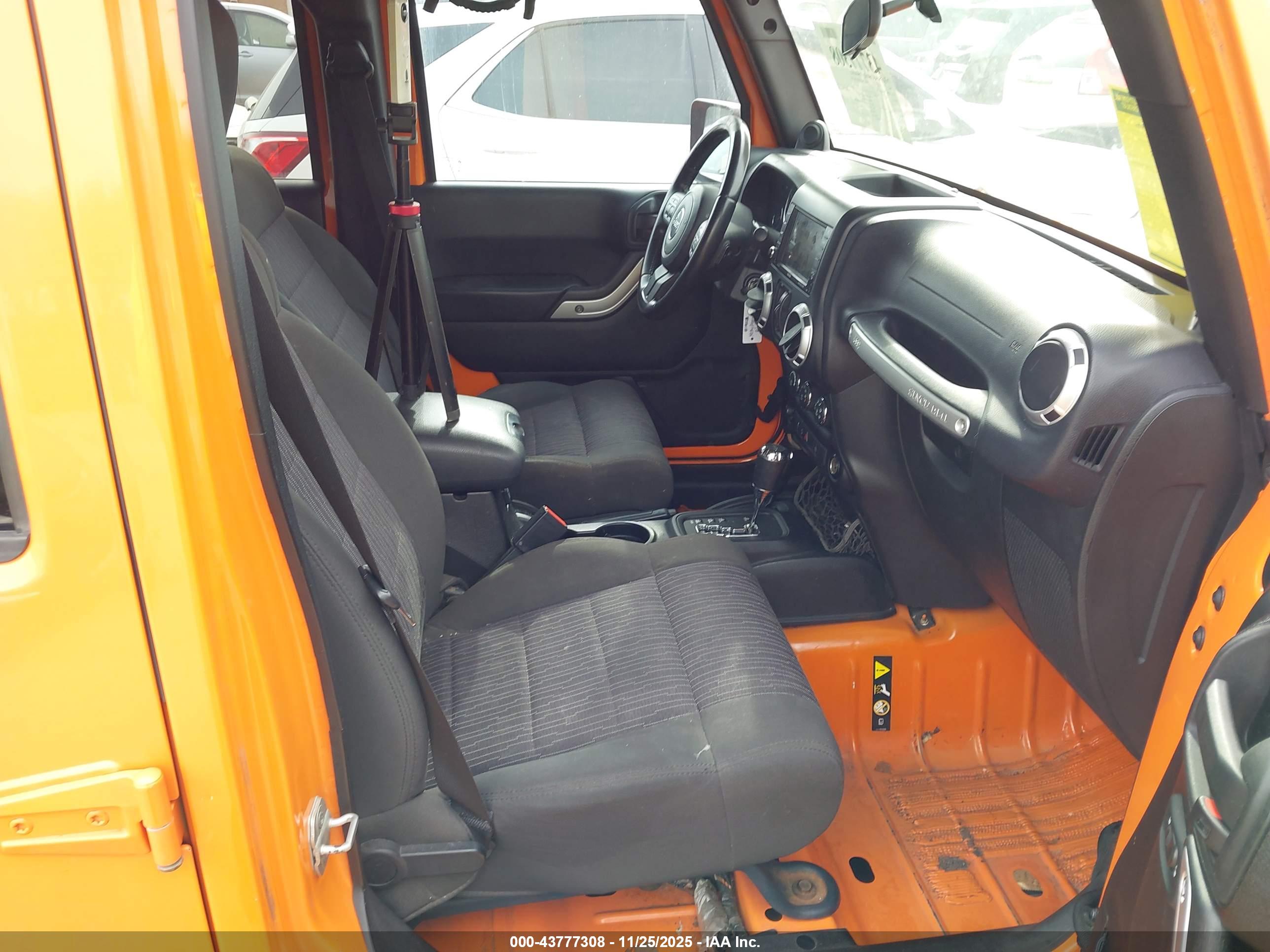 JEEP WRANGLER image 5