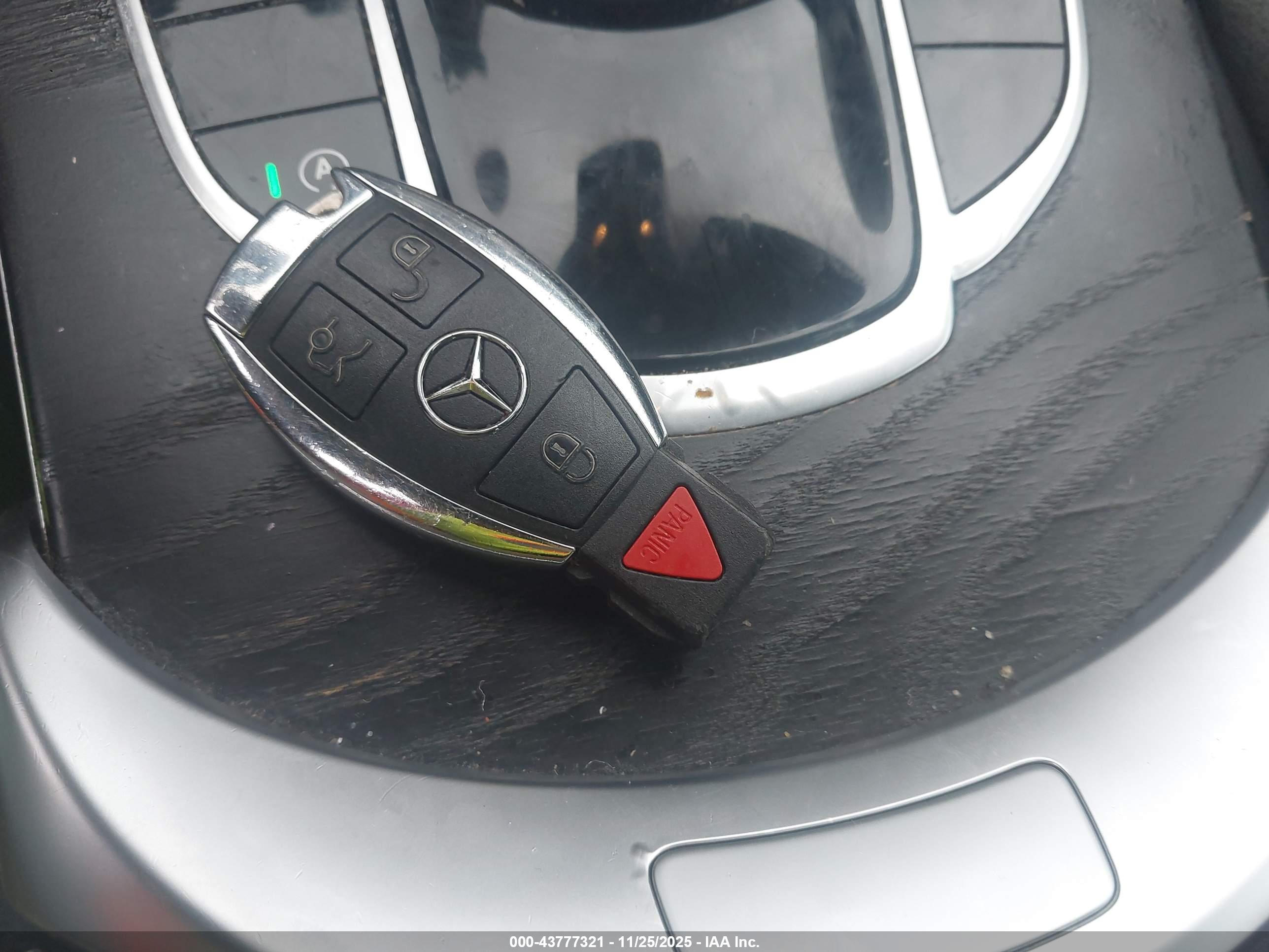 MERCEDES-BENZ C image 11