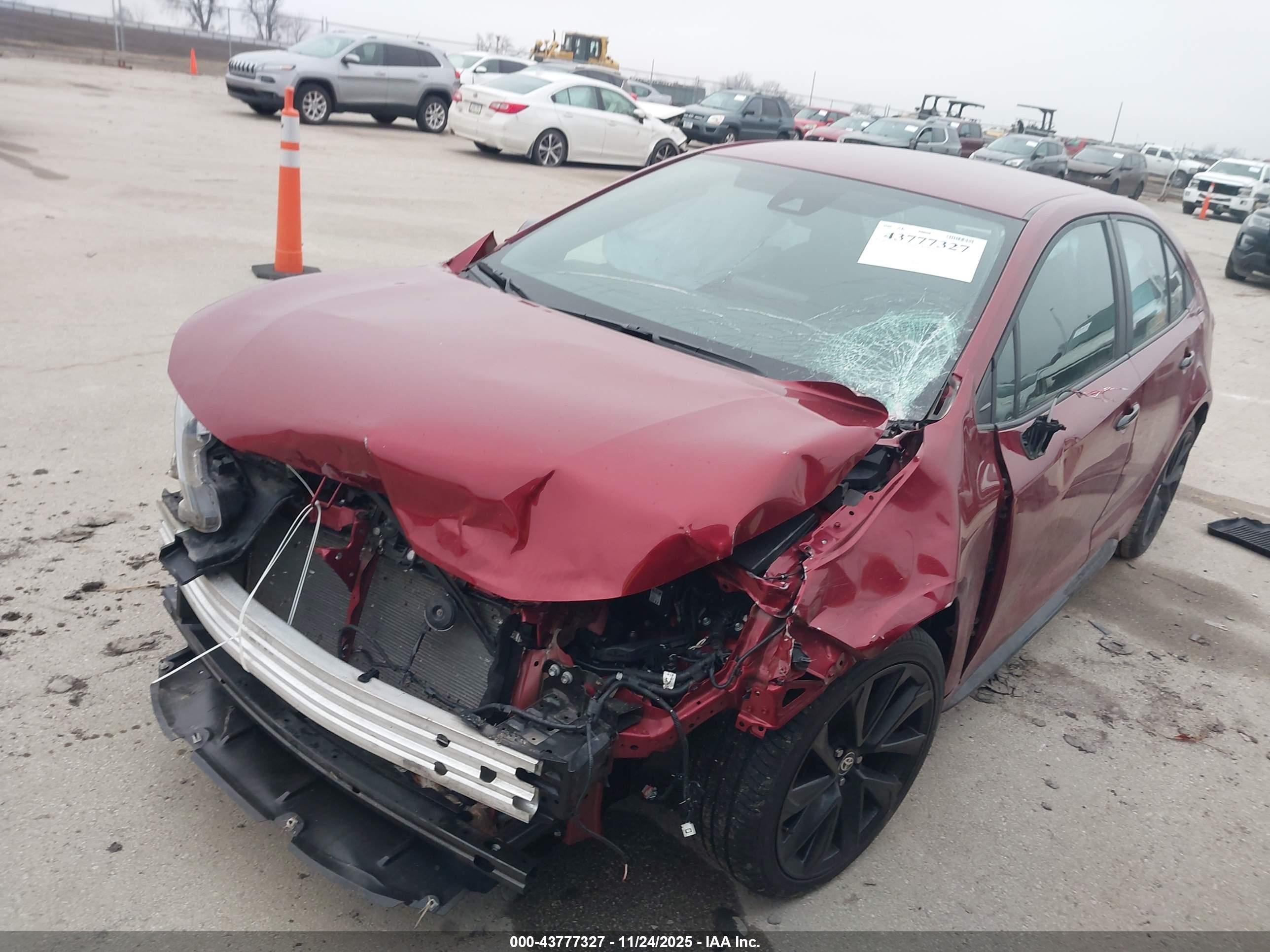 TOYOTA COROLLA image 2