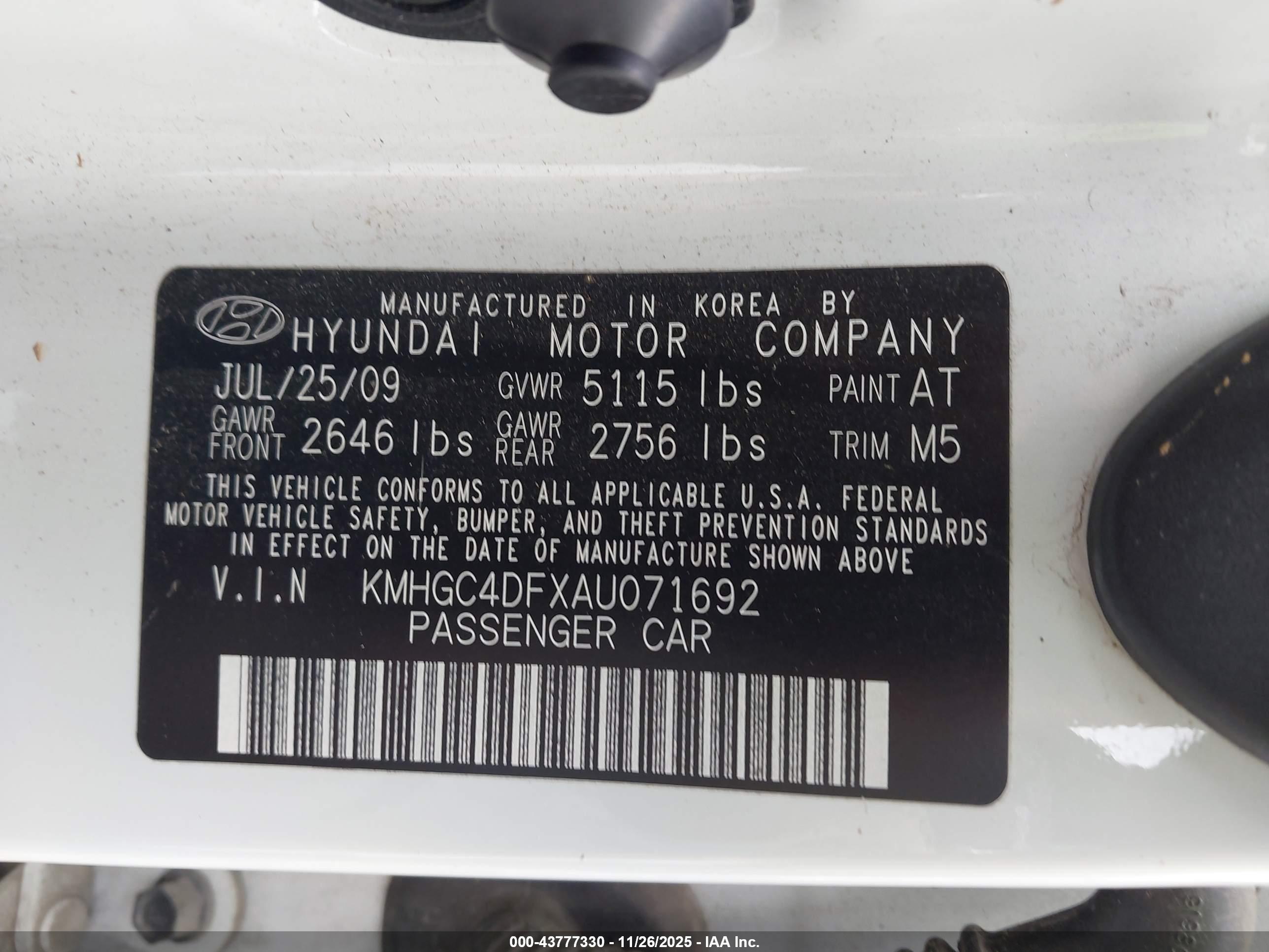 HYUNDAI GENESIS image 9