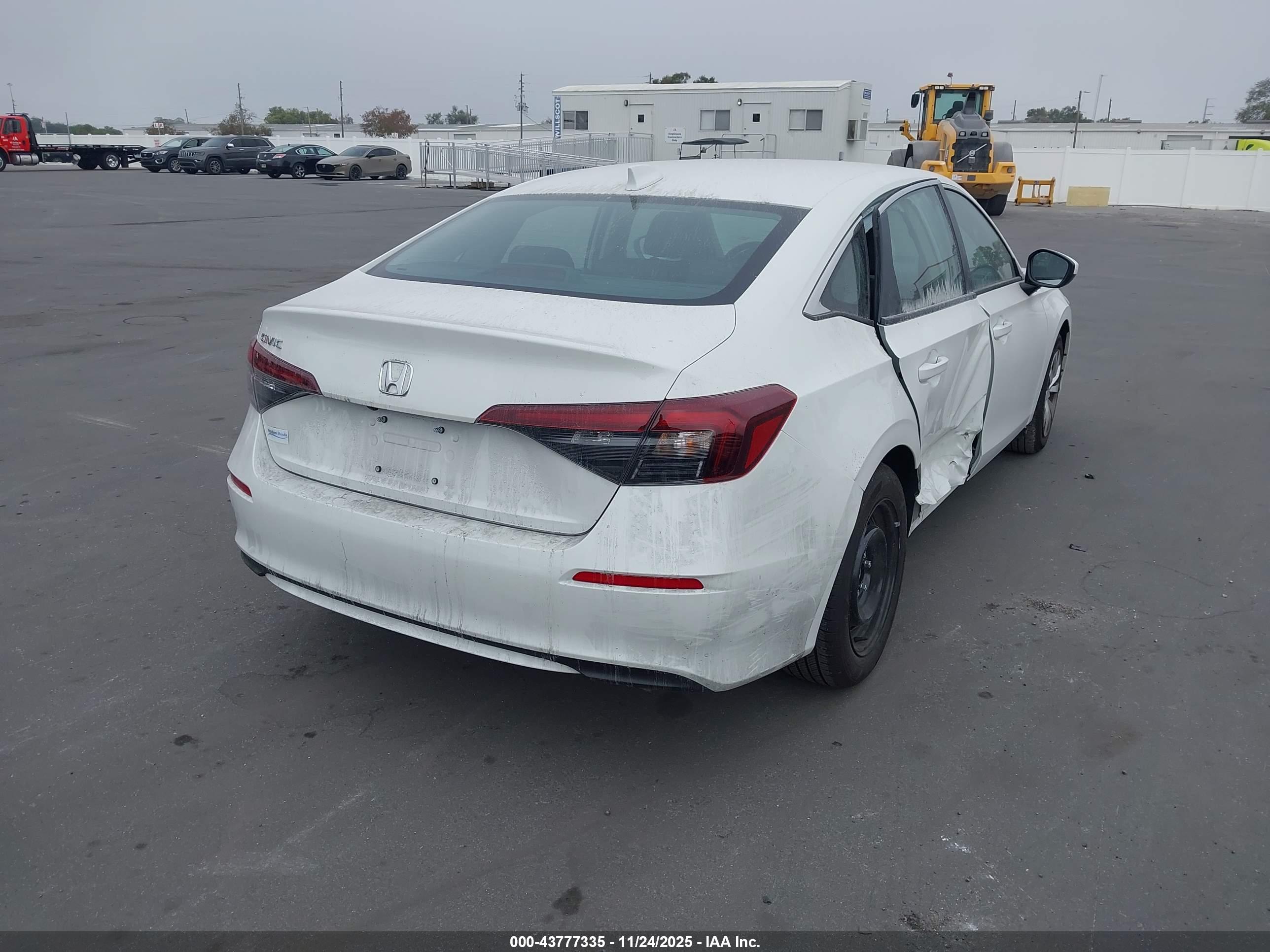 HONDA CIVIC image 4