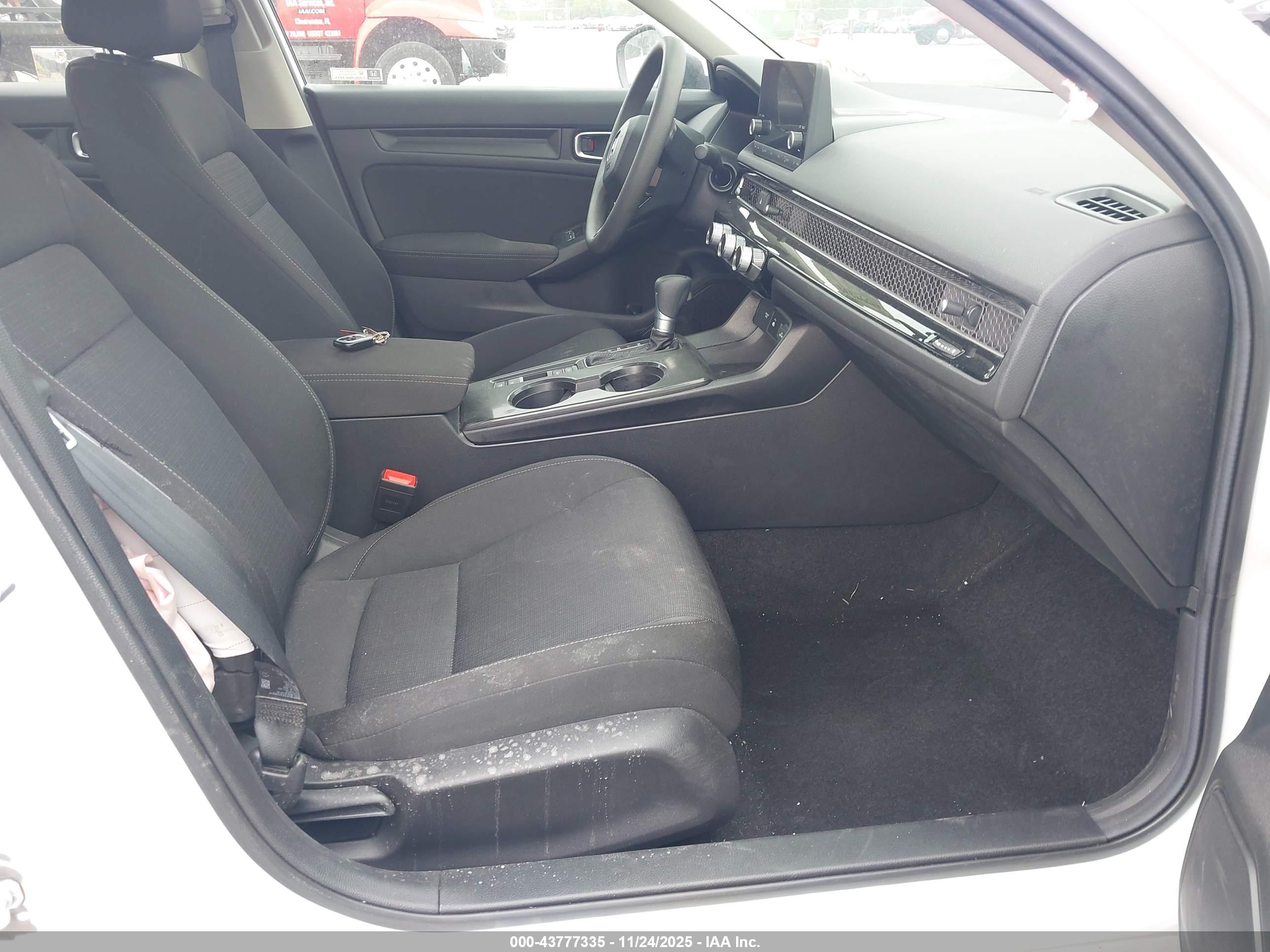 HONDA CIVIC image 5