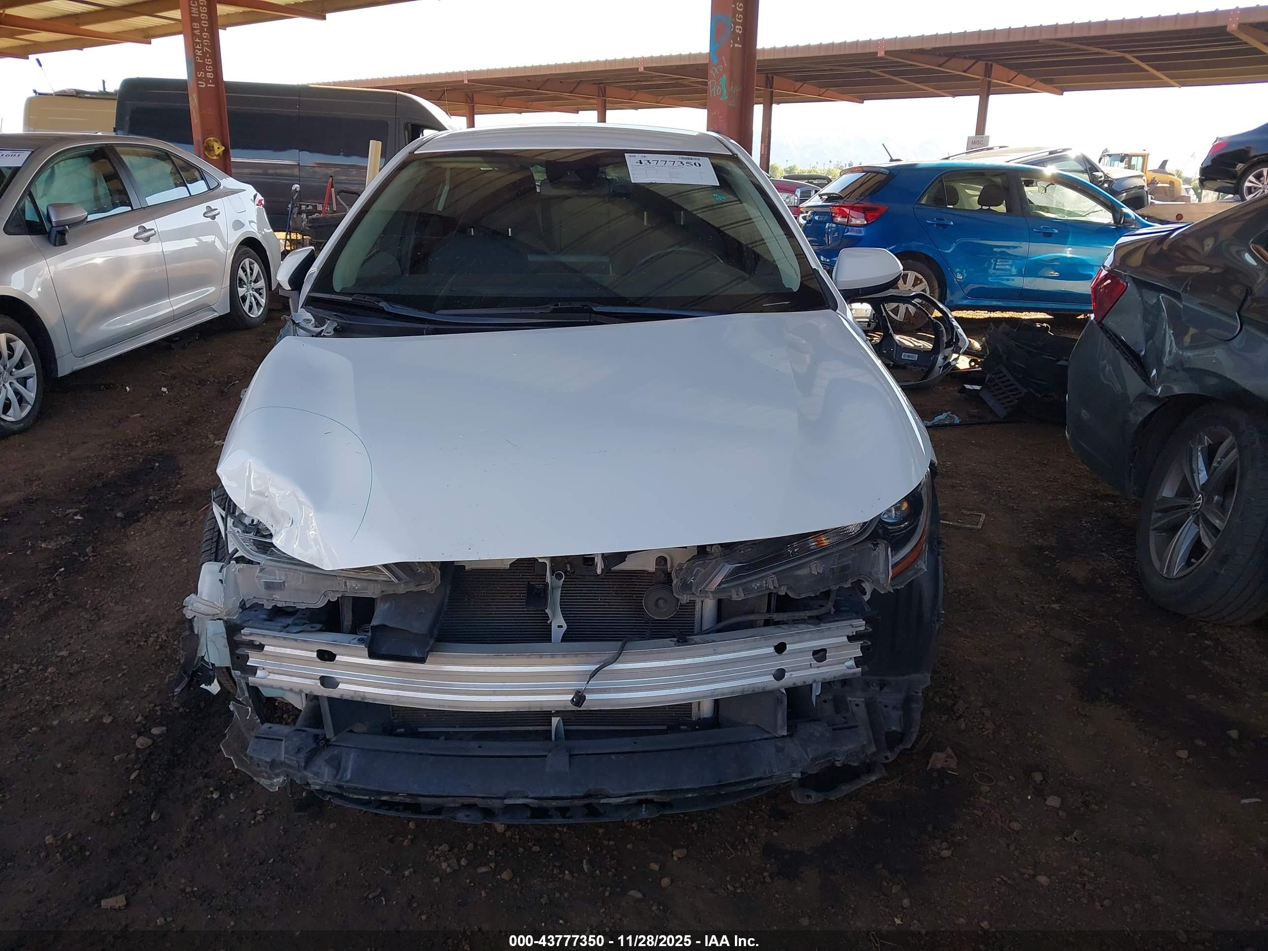 TOYOTA COROLLA image 6