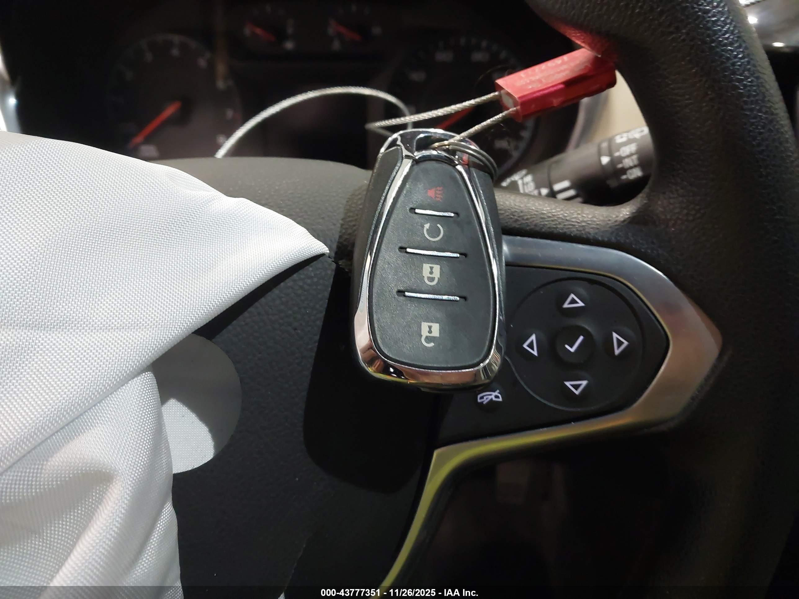 CHEVROLET TRAVERSE image 11