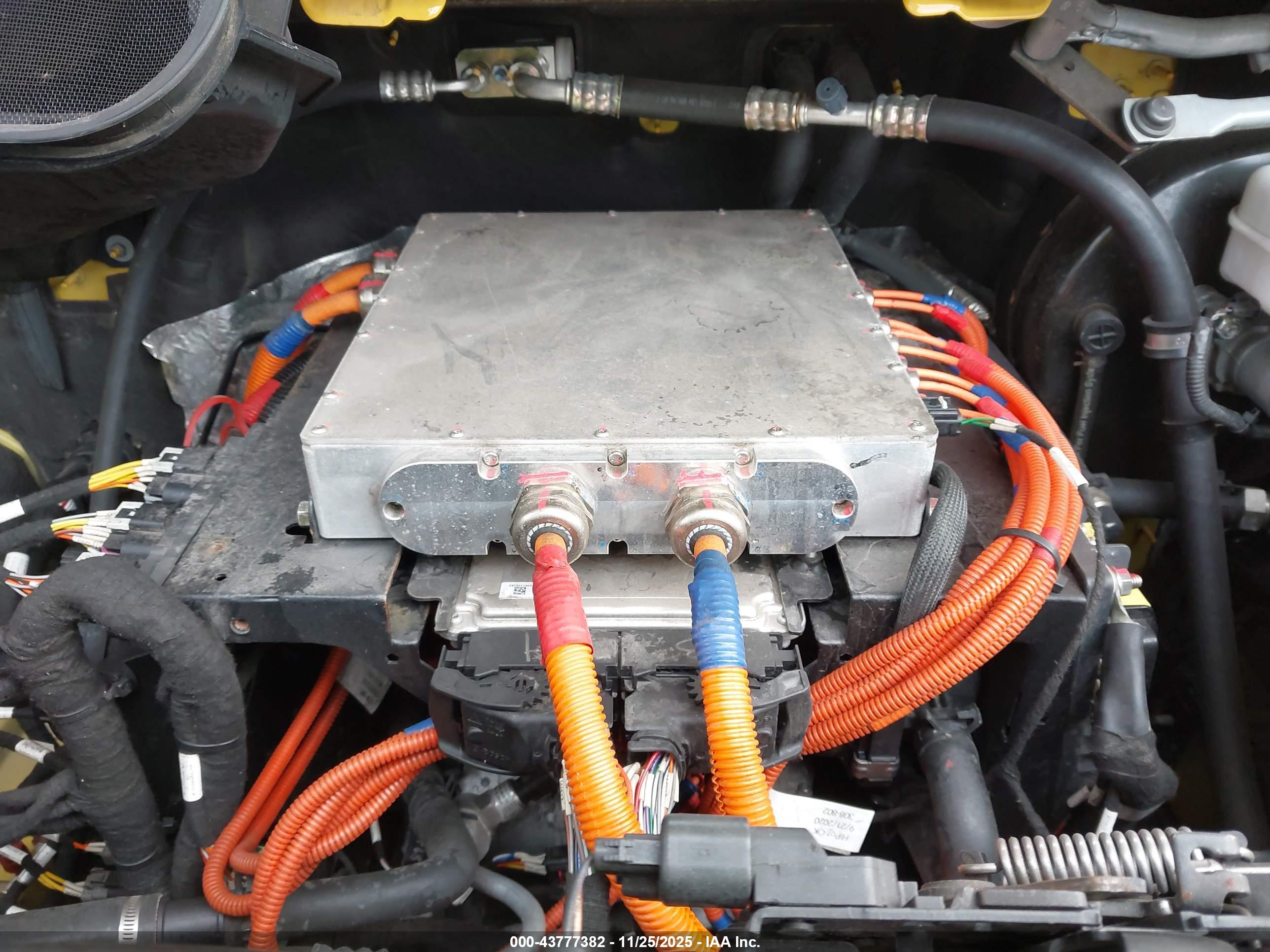 FORD TRANSIT-350 image 10