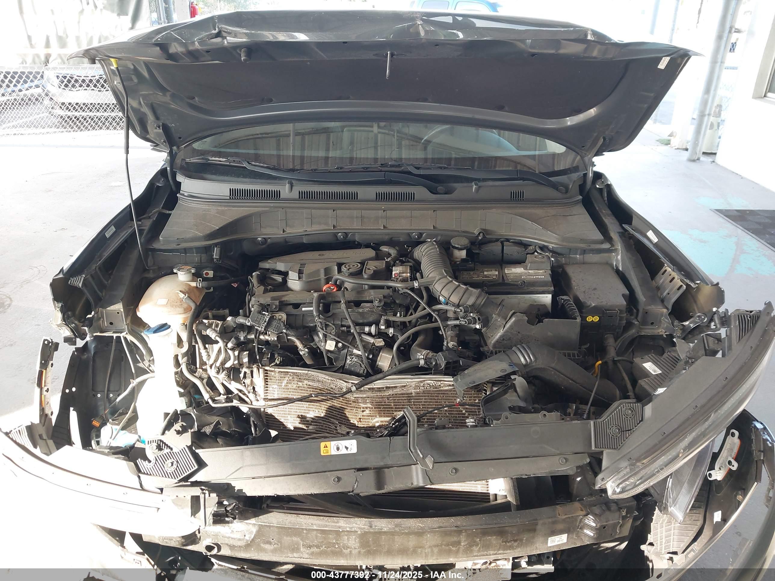 HYUNDAI KONA image 10