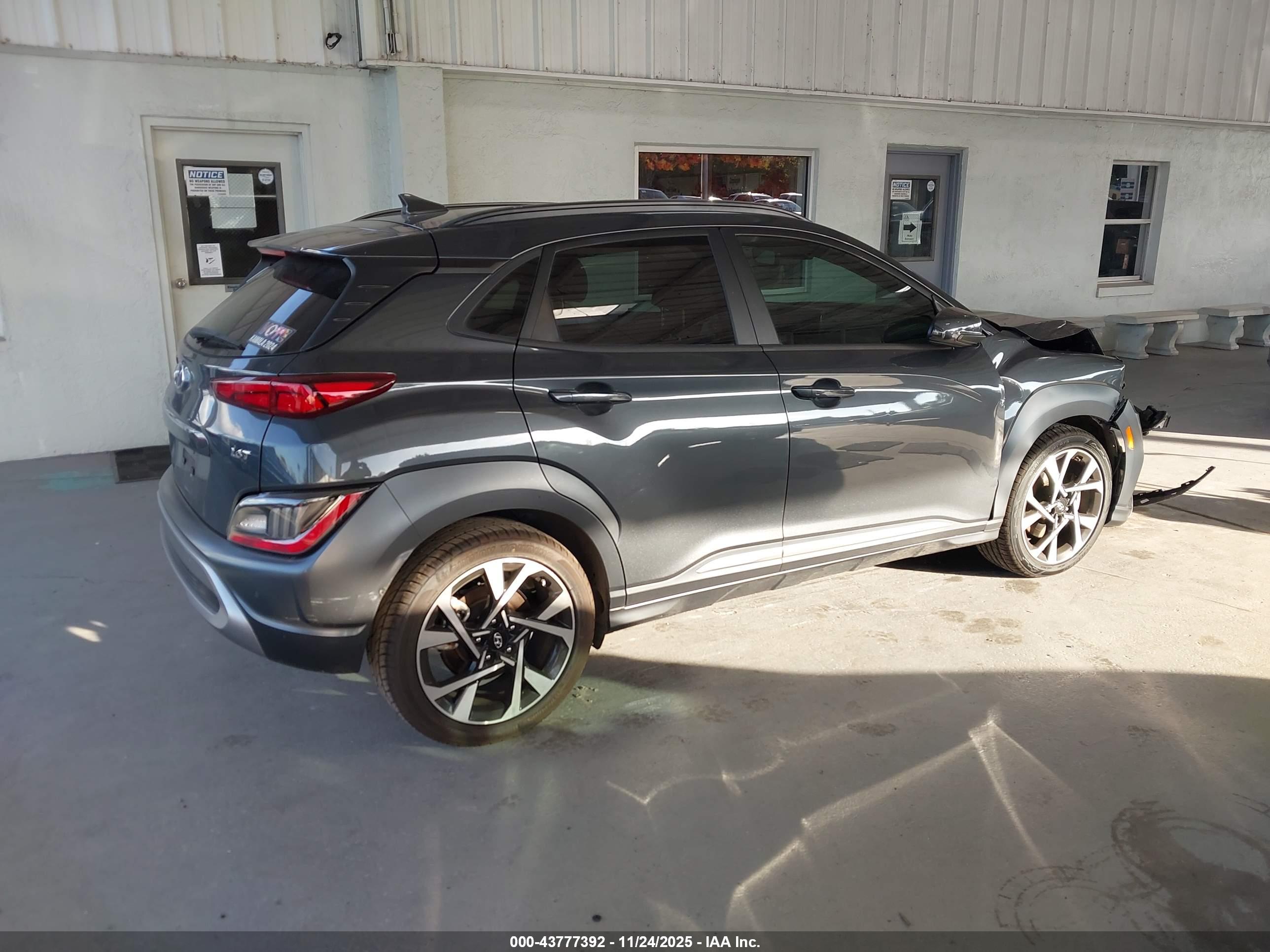 HYUNDAI KONA image 4