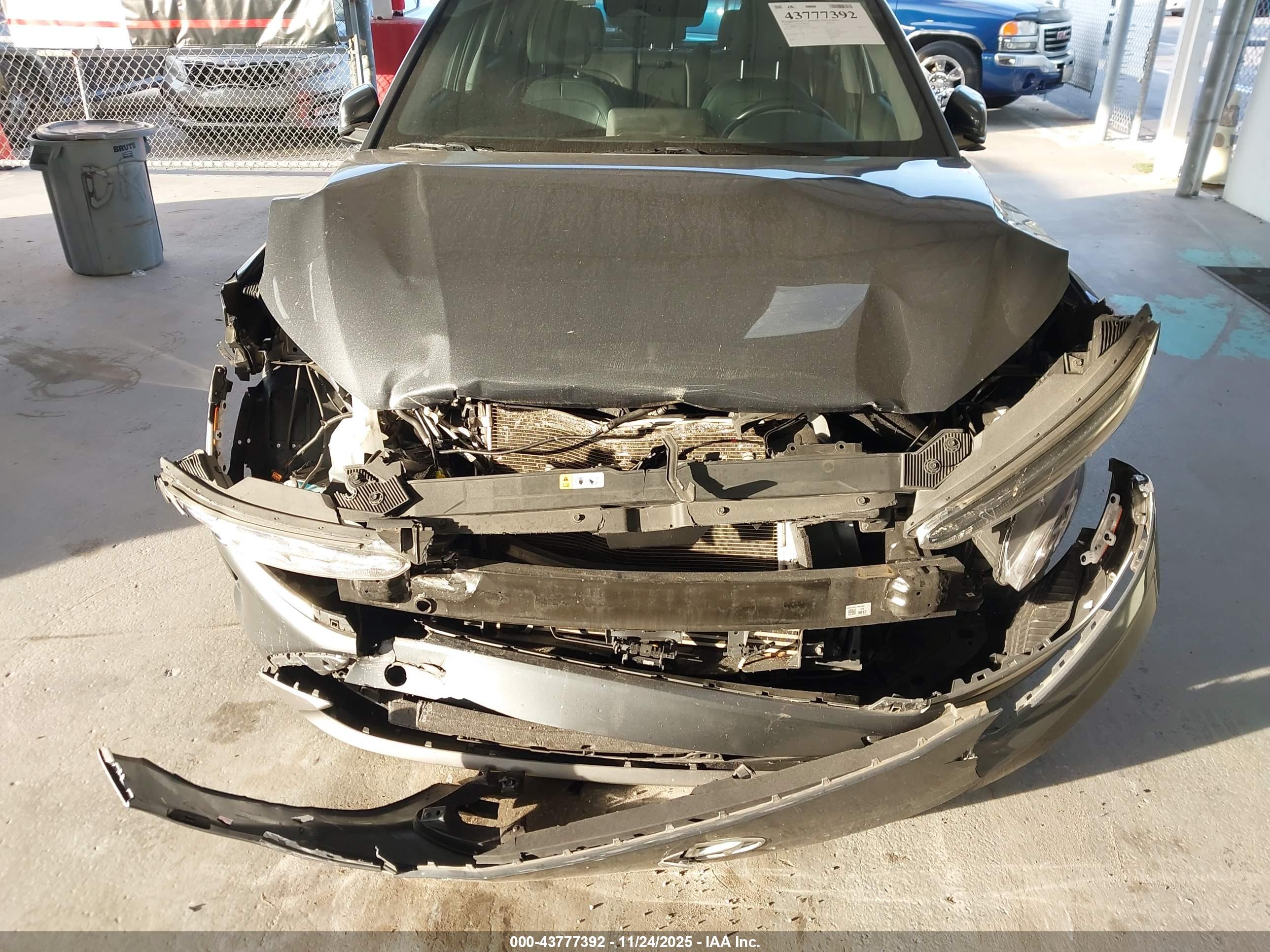 HYUNDAI KONA image 6