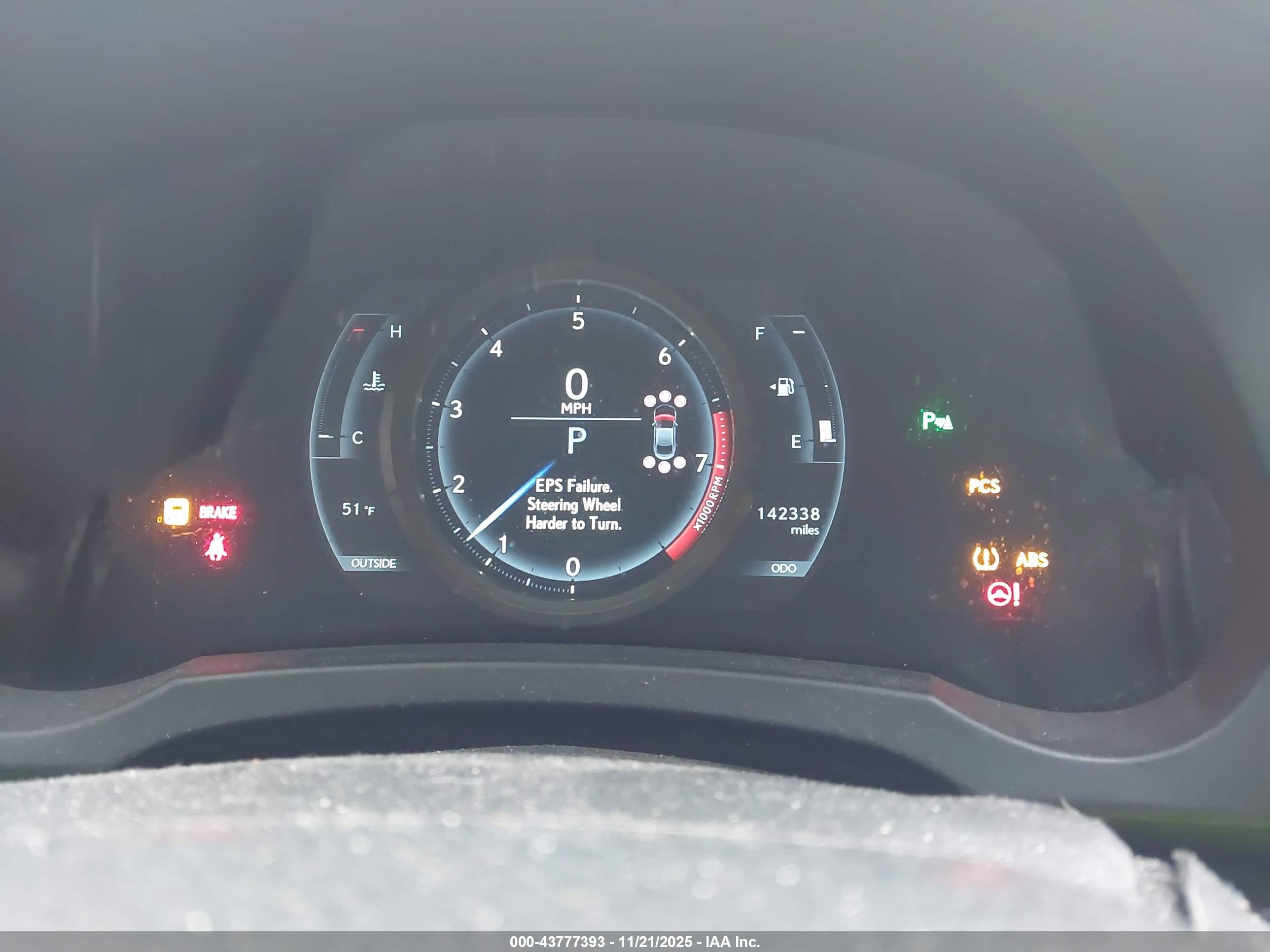 LEXUS RC image 7
