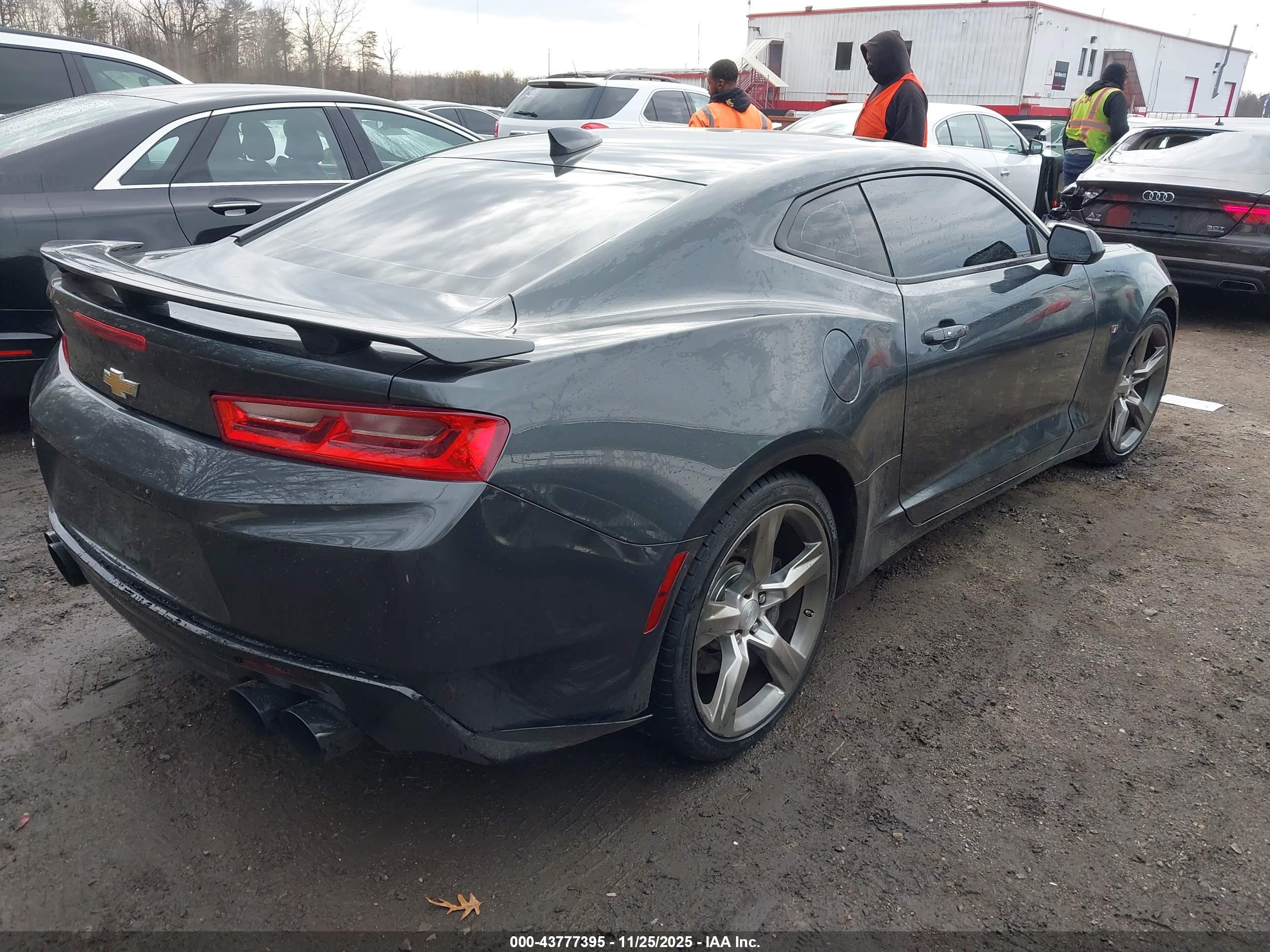 CHEVROLET CAMARO image 4