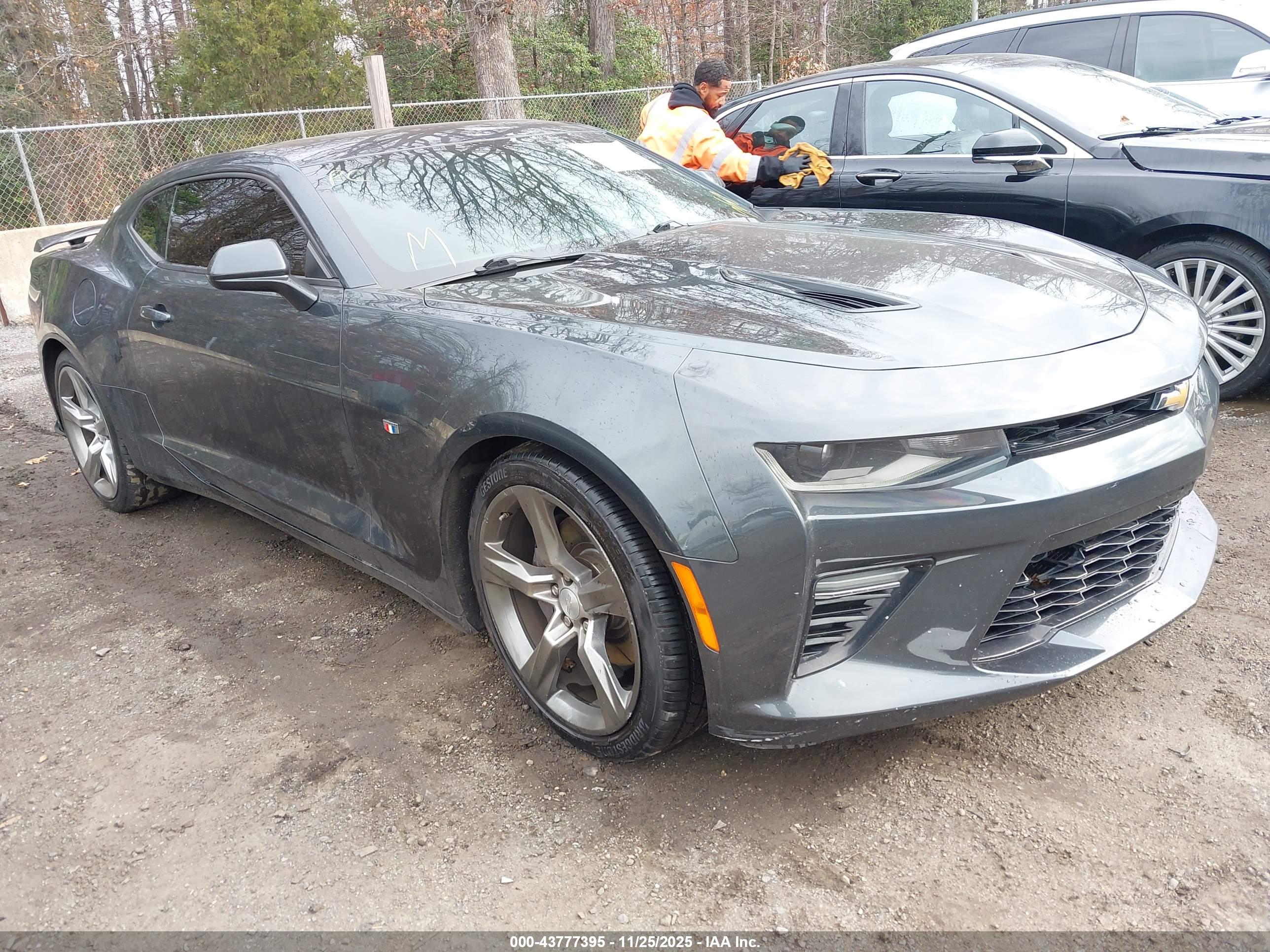CHEVROLET CAMARO image 6