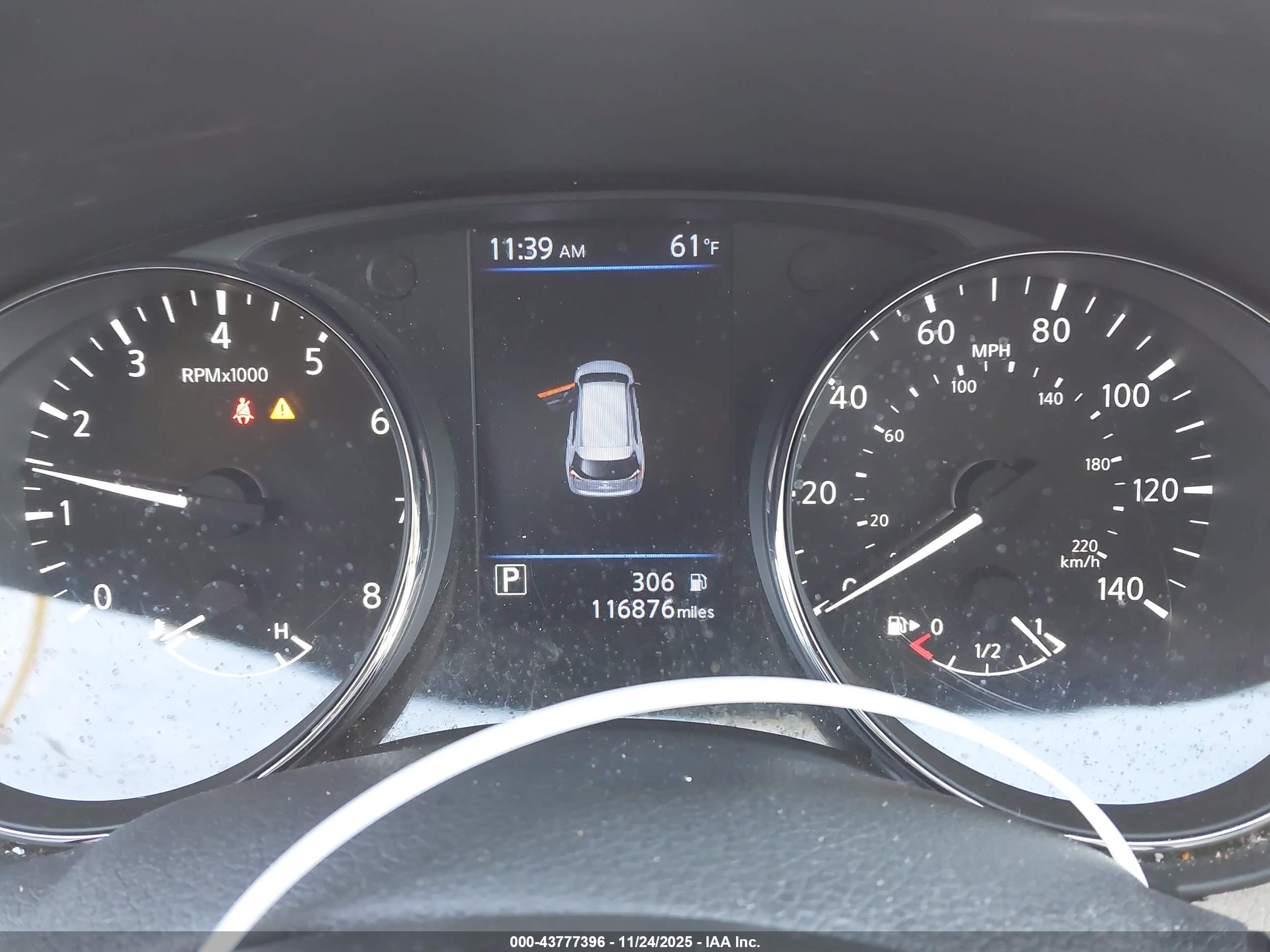 NISSAN ROGUE image 7