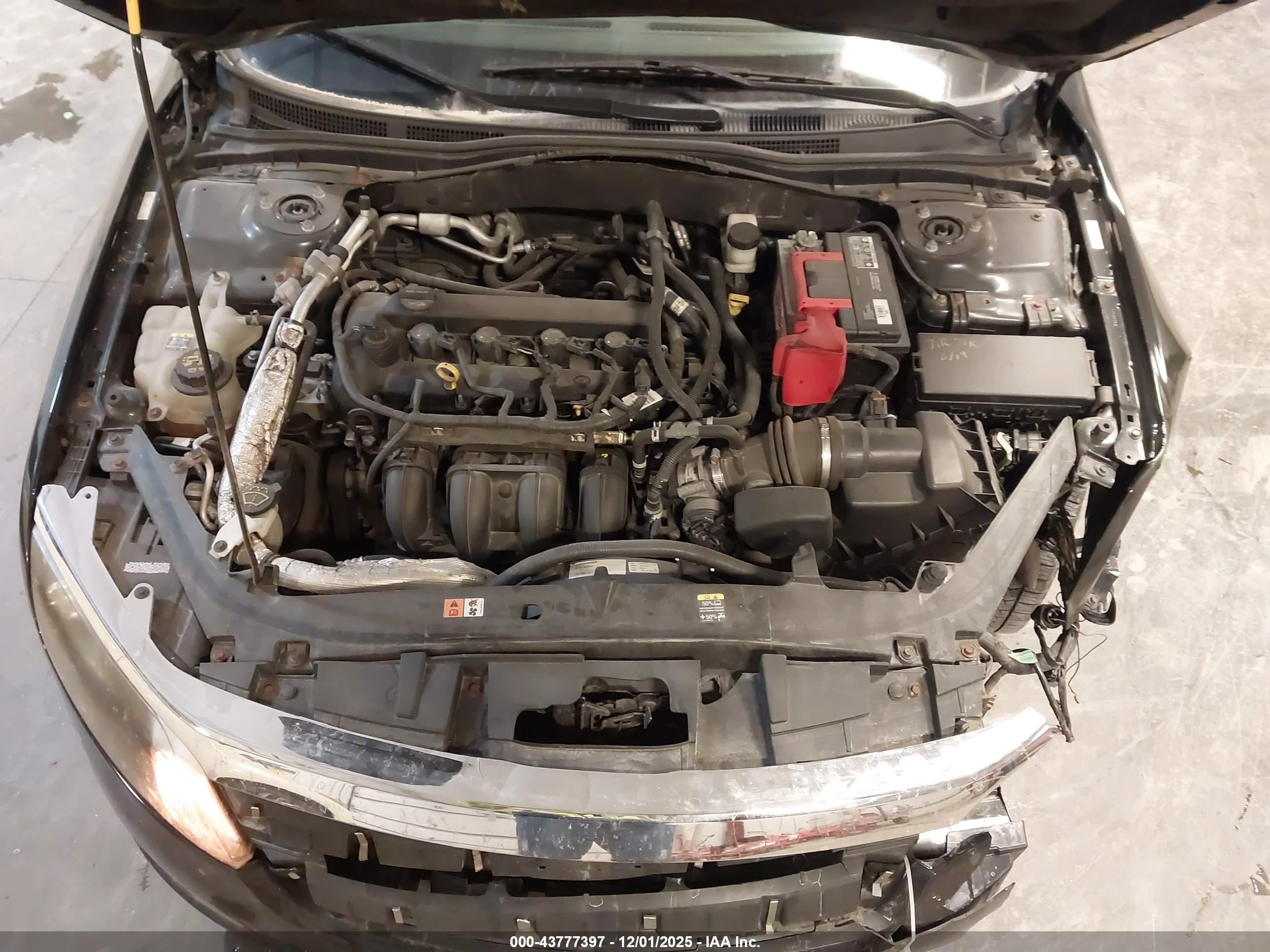 FORD FUSION image 10