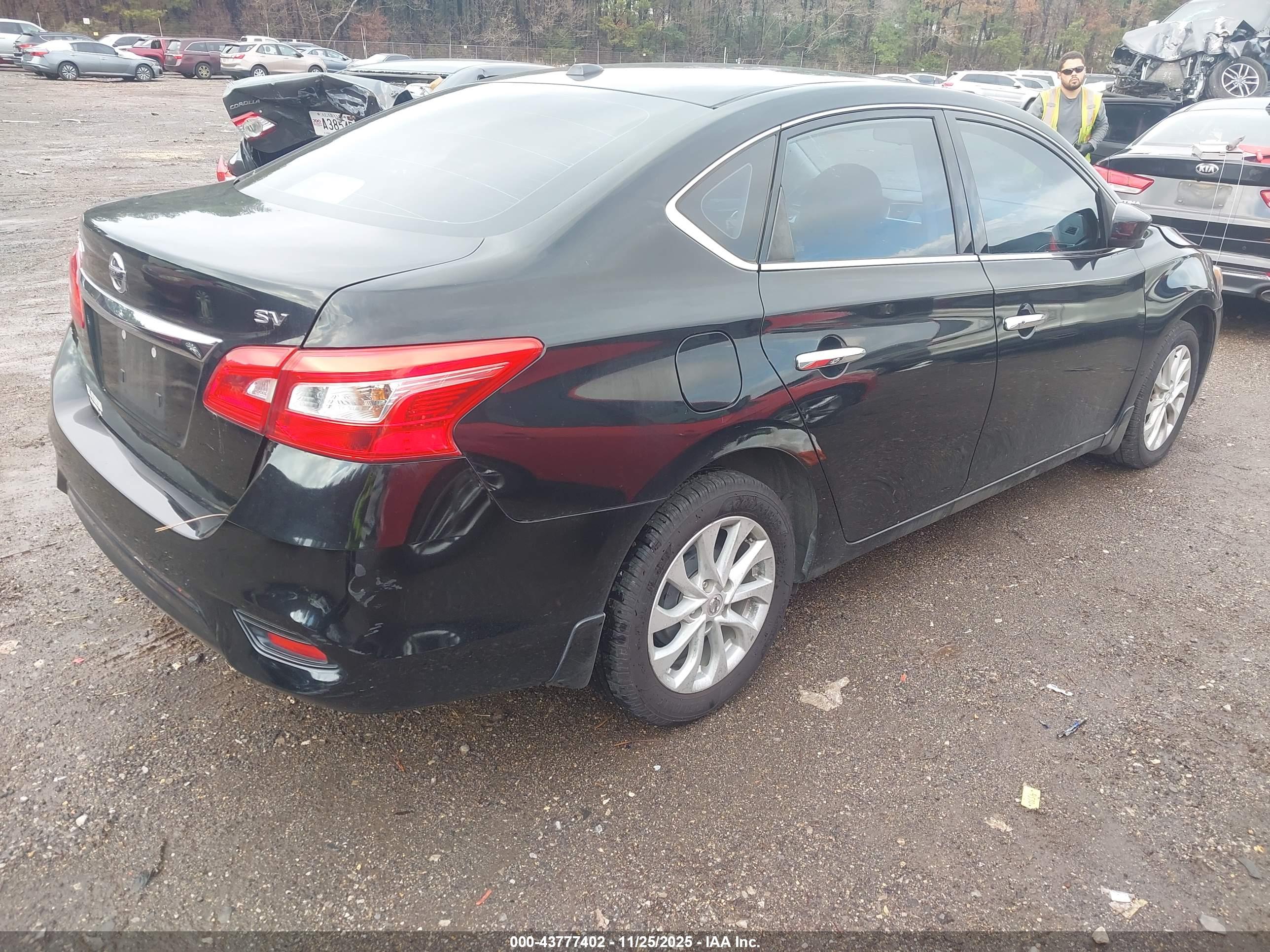 NISSAN SENTRA image 4