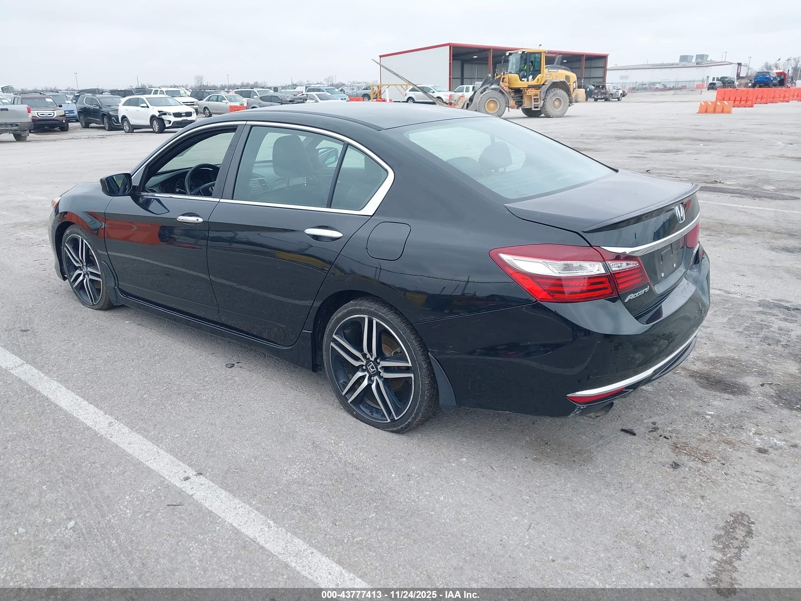 HONDA ACCORD image 3