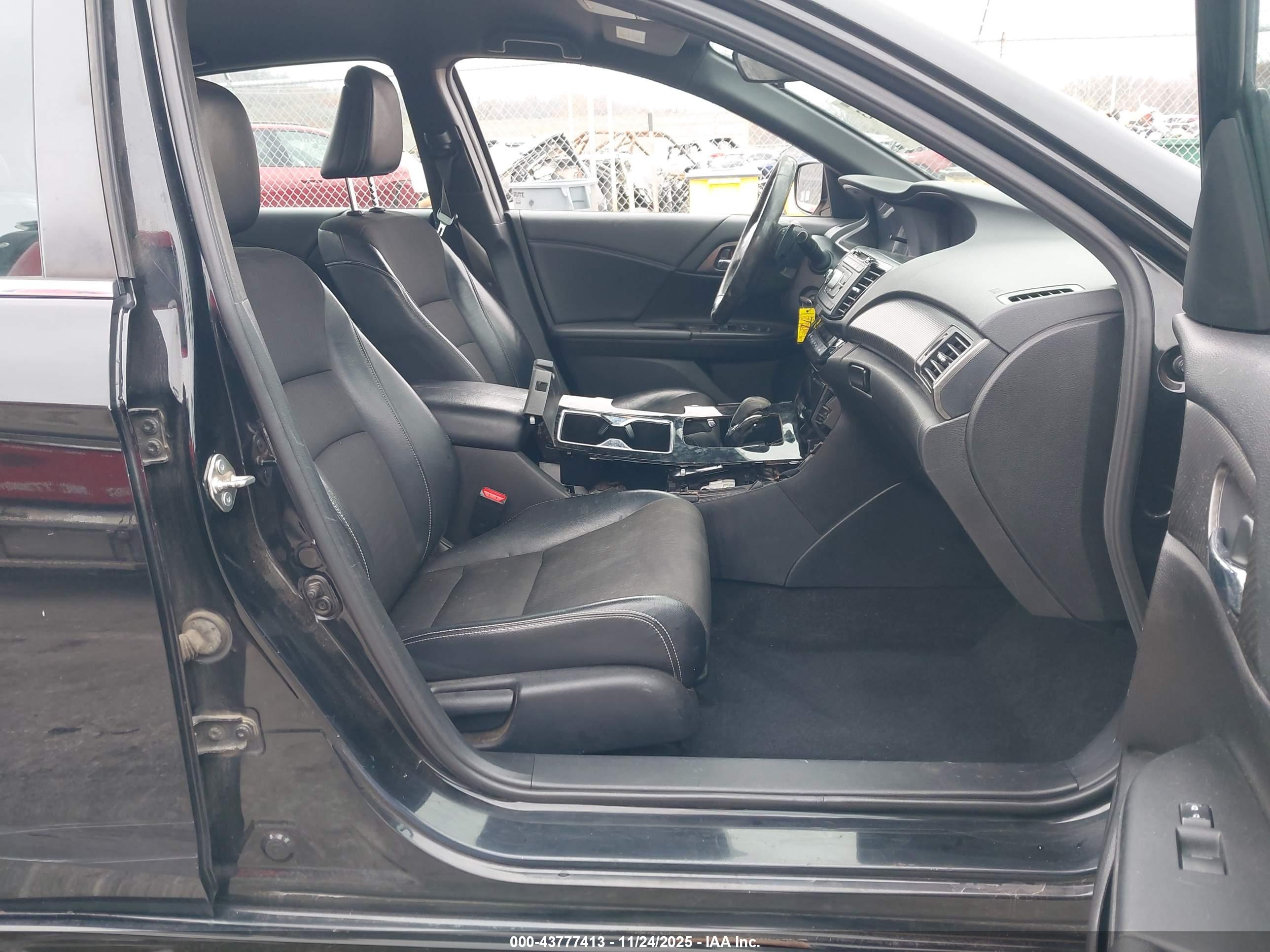 HONDA ACCORD image 5