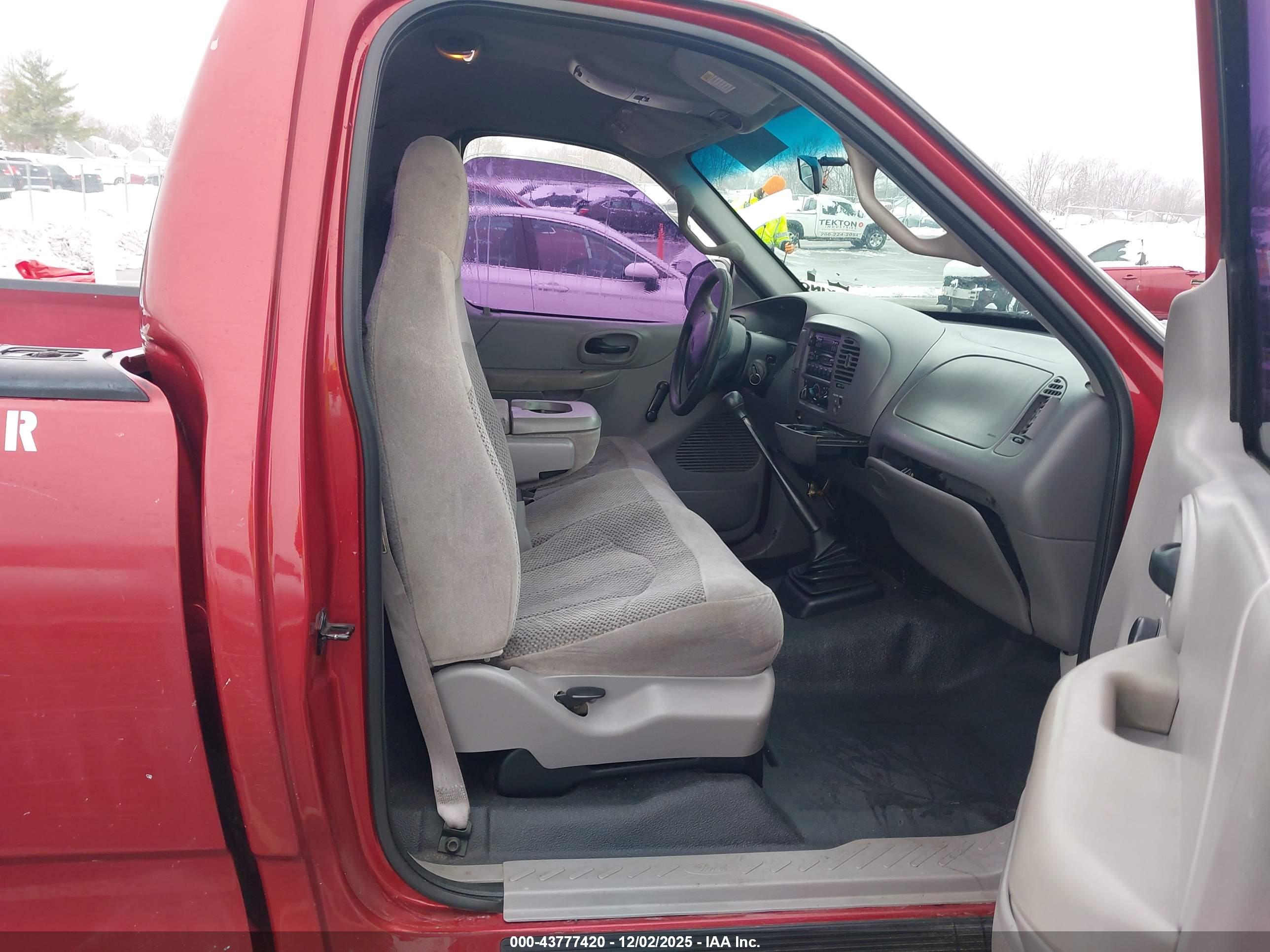 FORD F-150 image 5