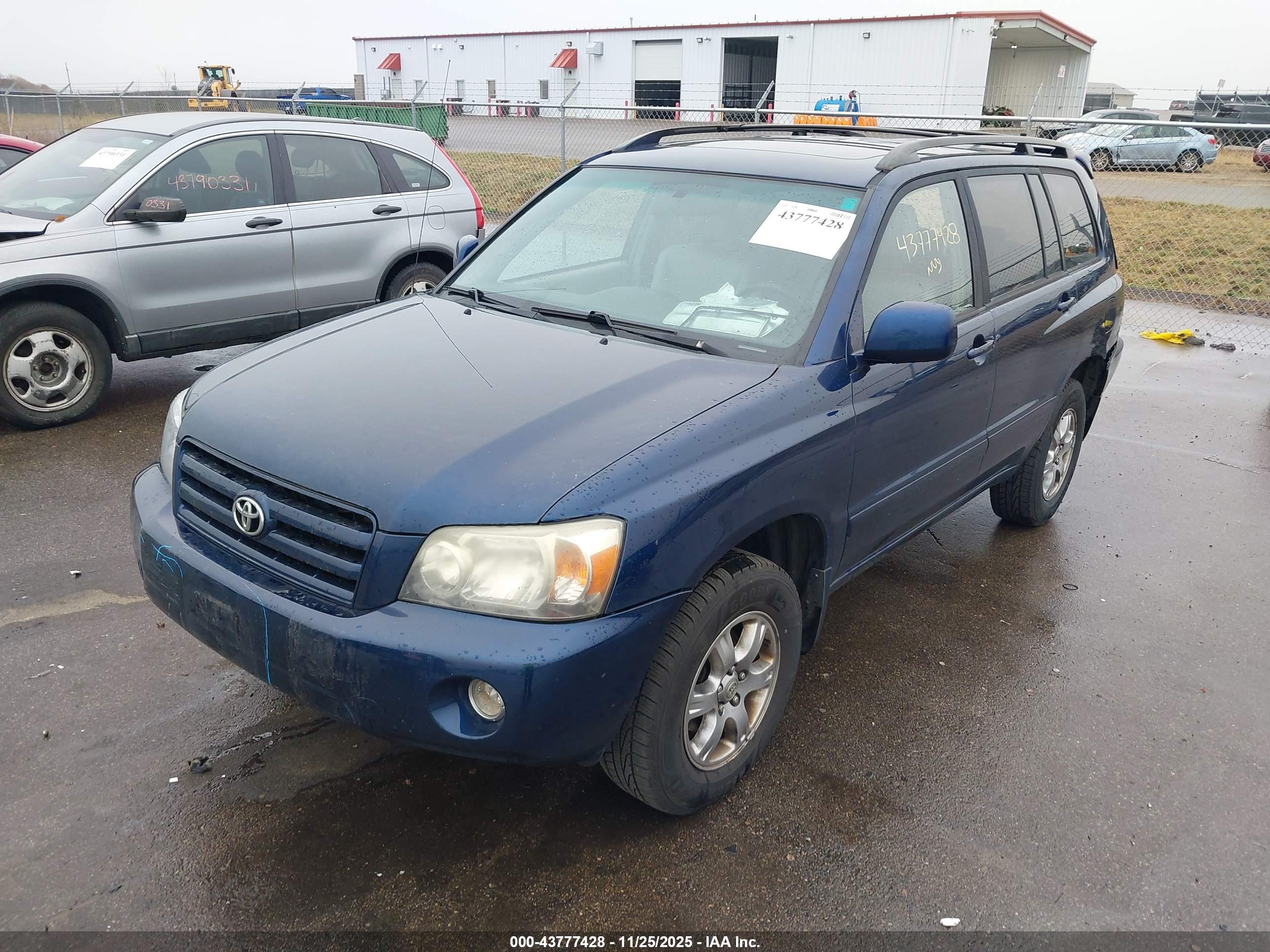 TOYOTA HIGHLANDER image 2