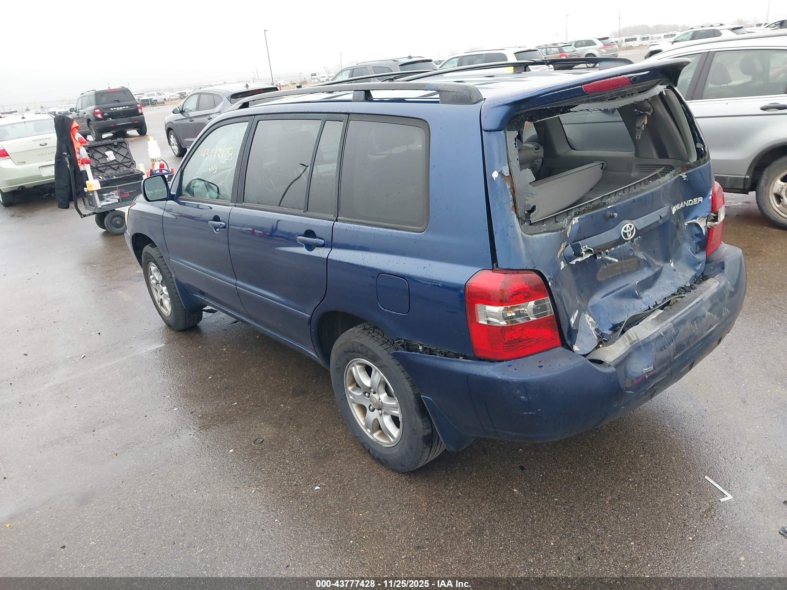 TOYOTA HIGHLANDER image 3