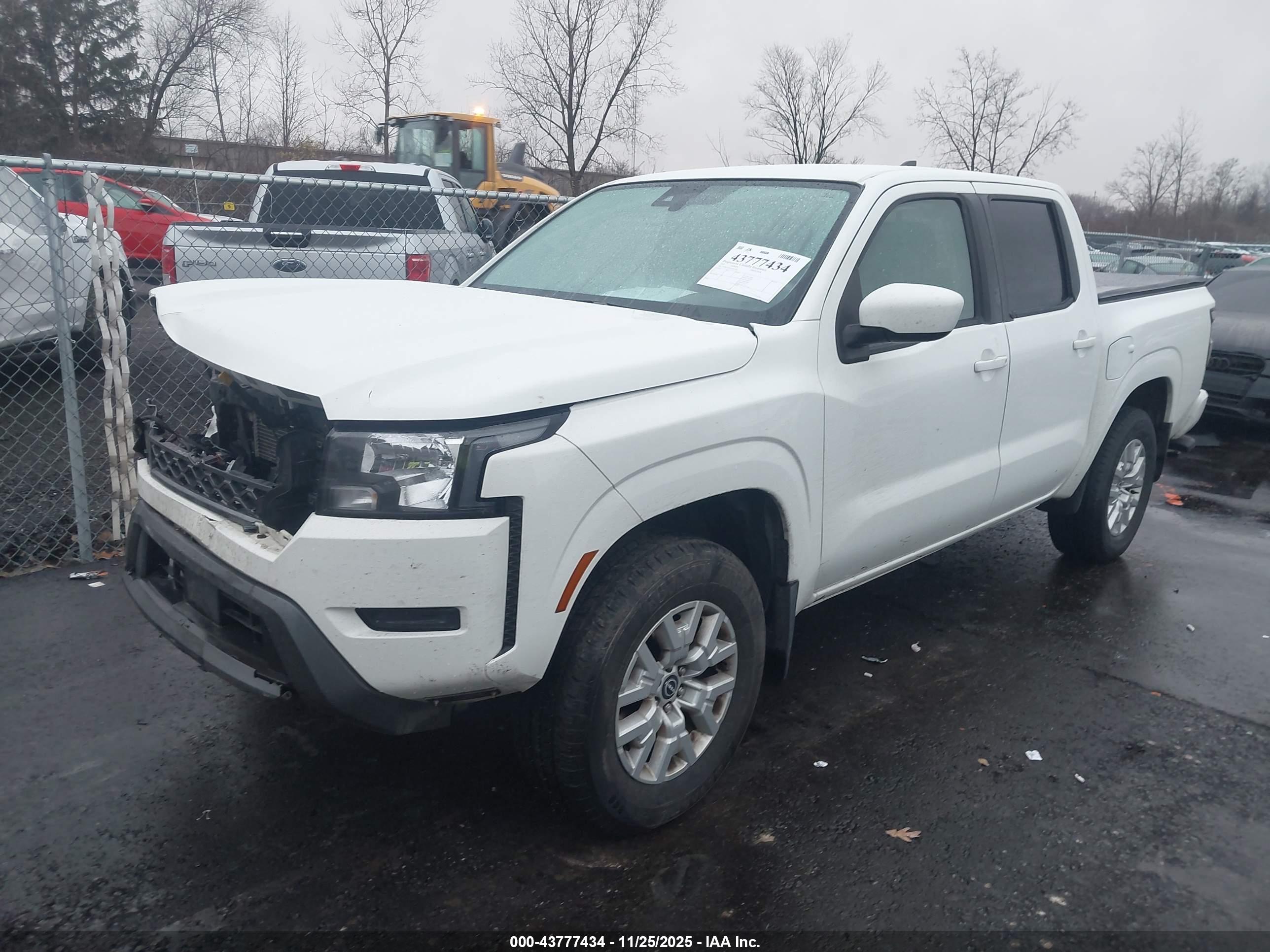 NISSAN FRONTIER image 2