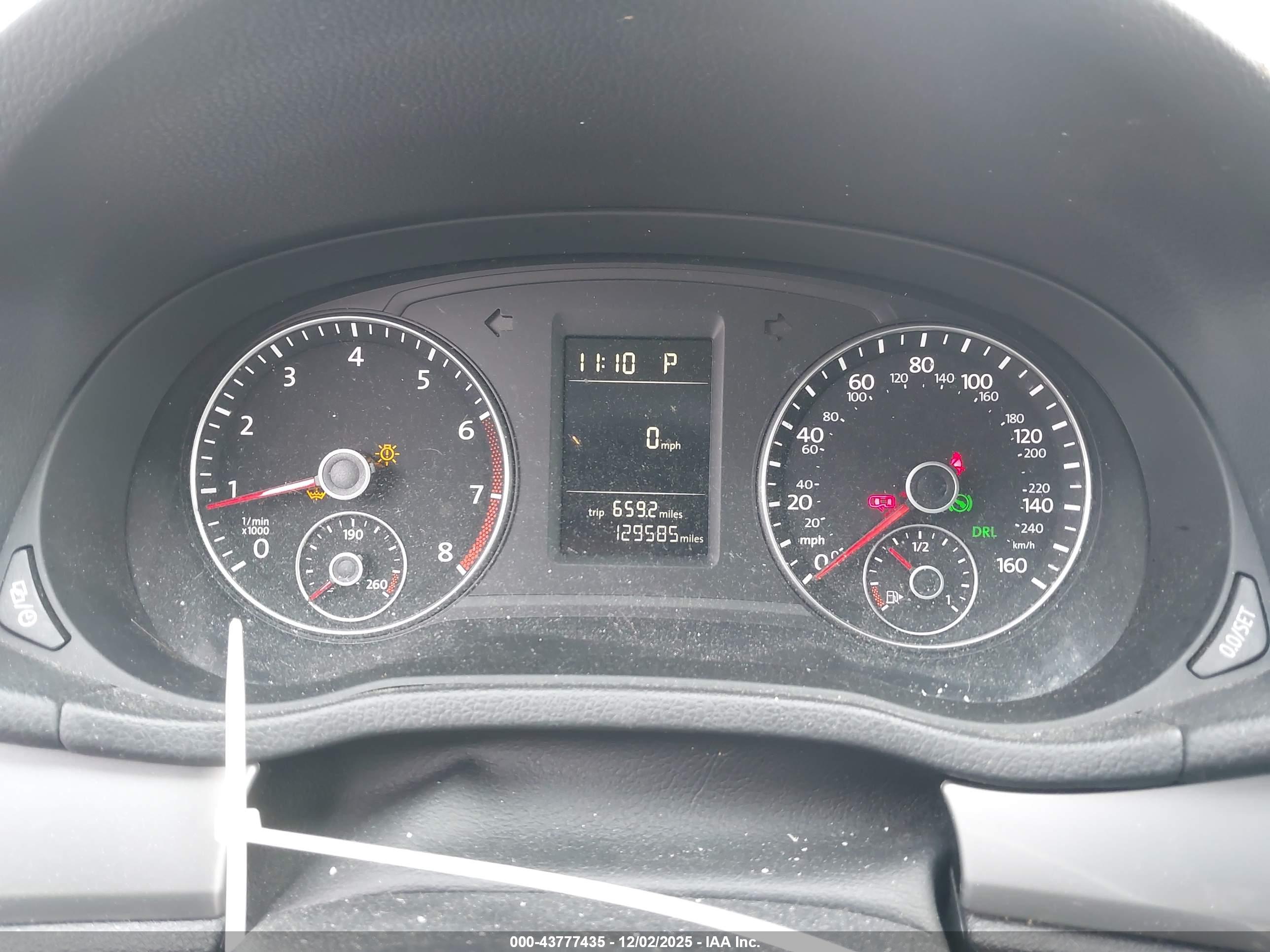 VOLKSWAGEN PASSAT image 7