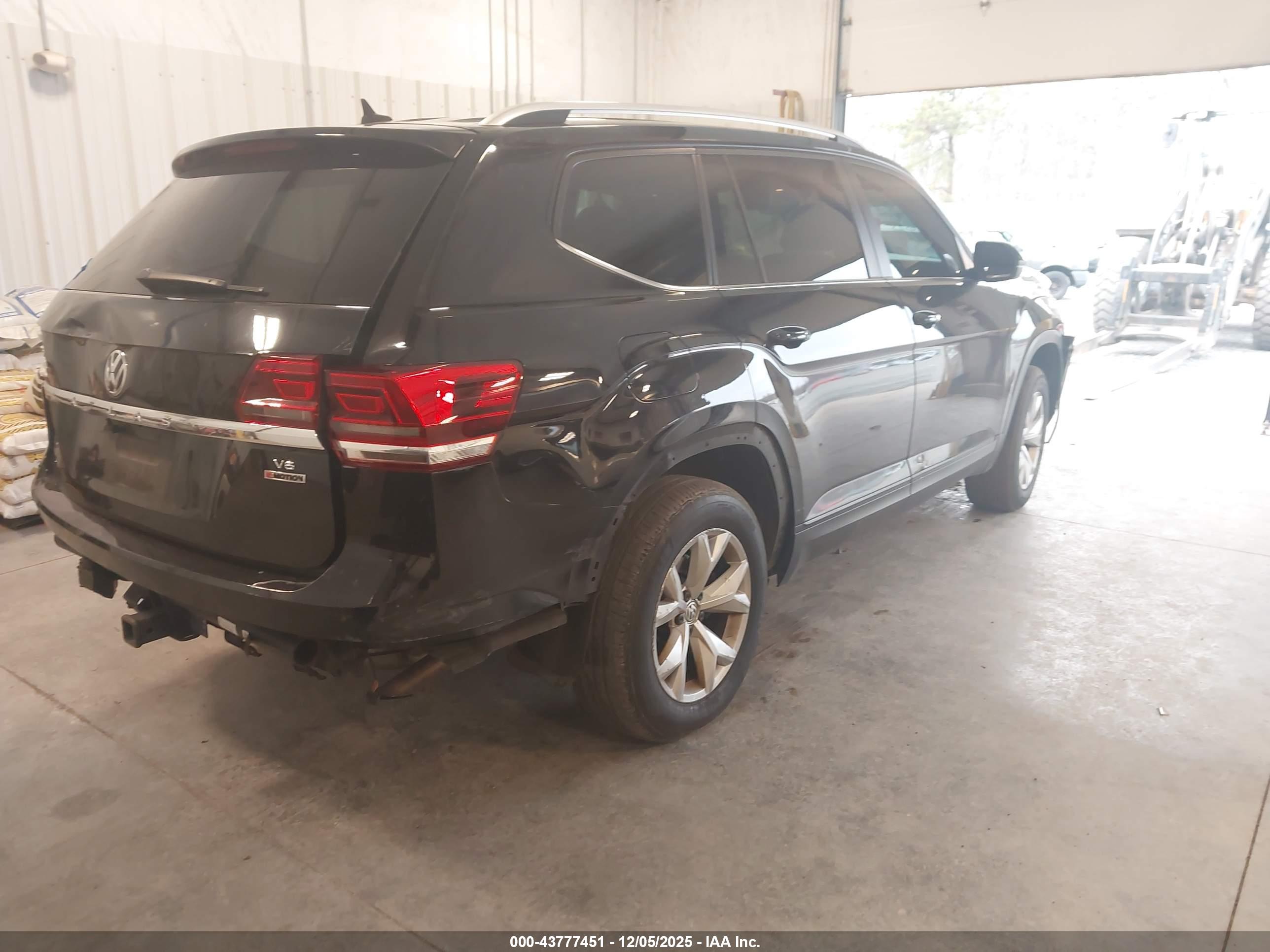 VOLKSWAGEN ATLAS image 4
