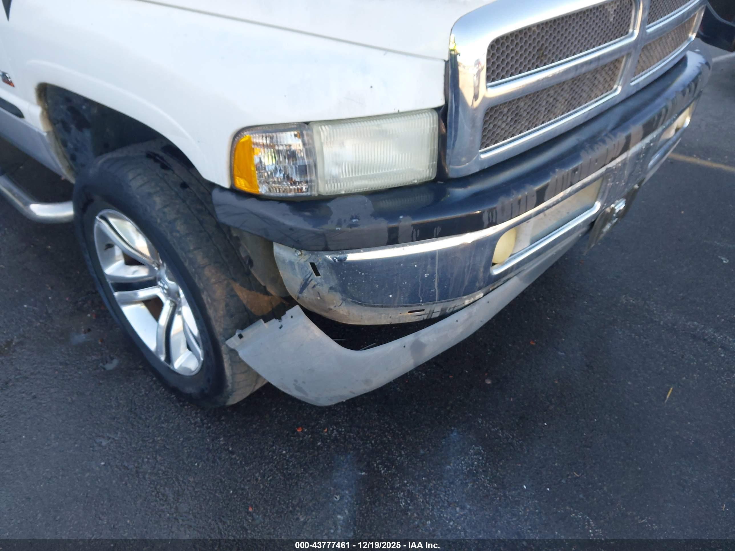 DODGE RAM image 6