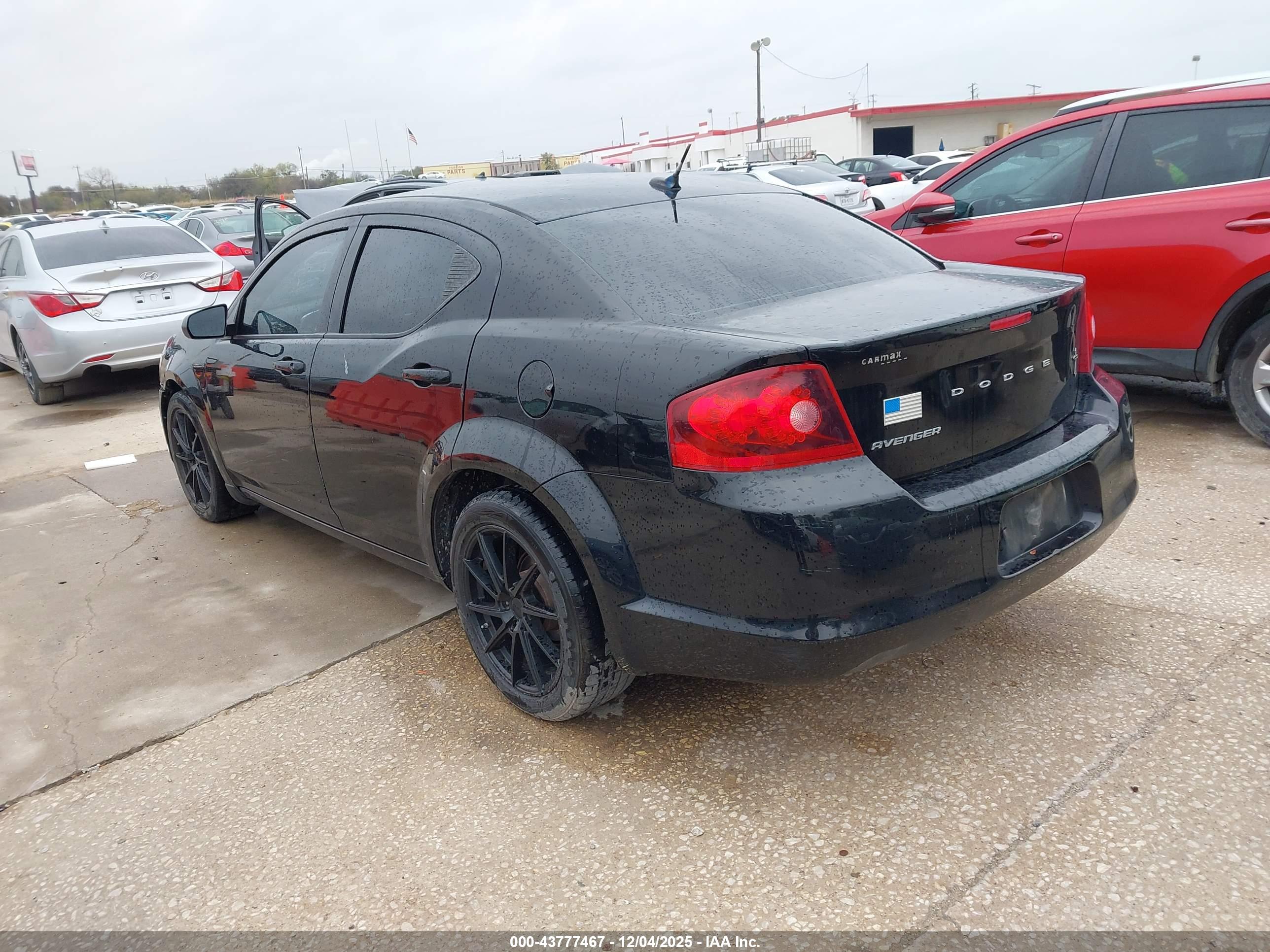 DODGE AVENGER image 3