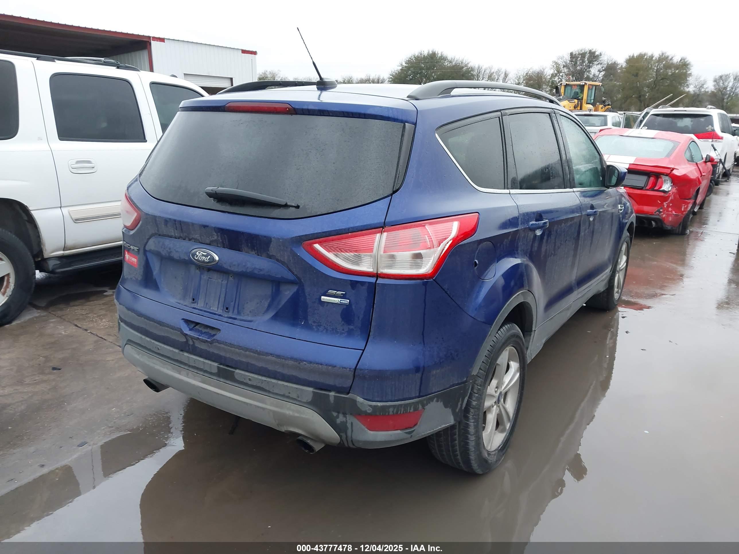 FORD ESCAPE image 4