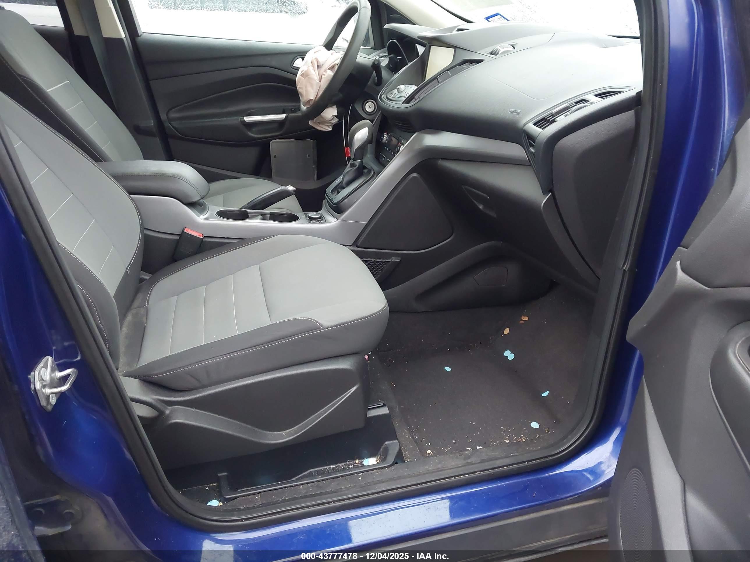 FORD ESCAPE image 5