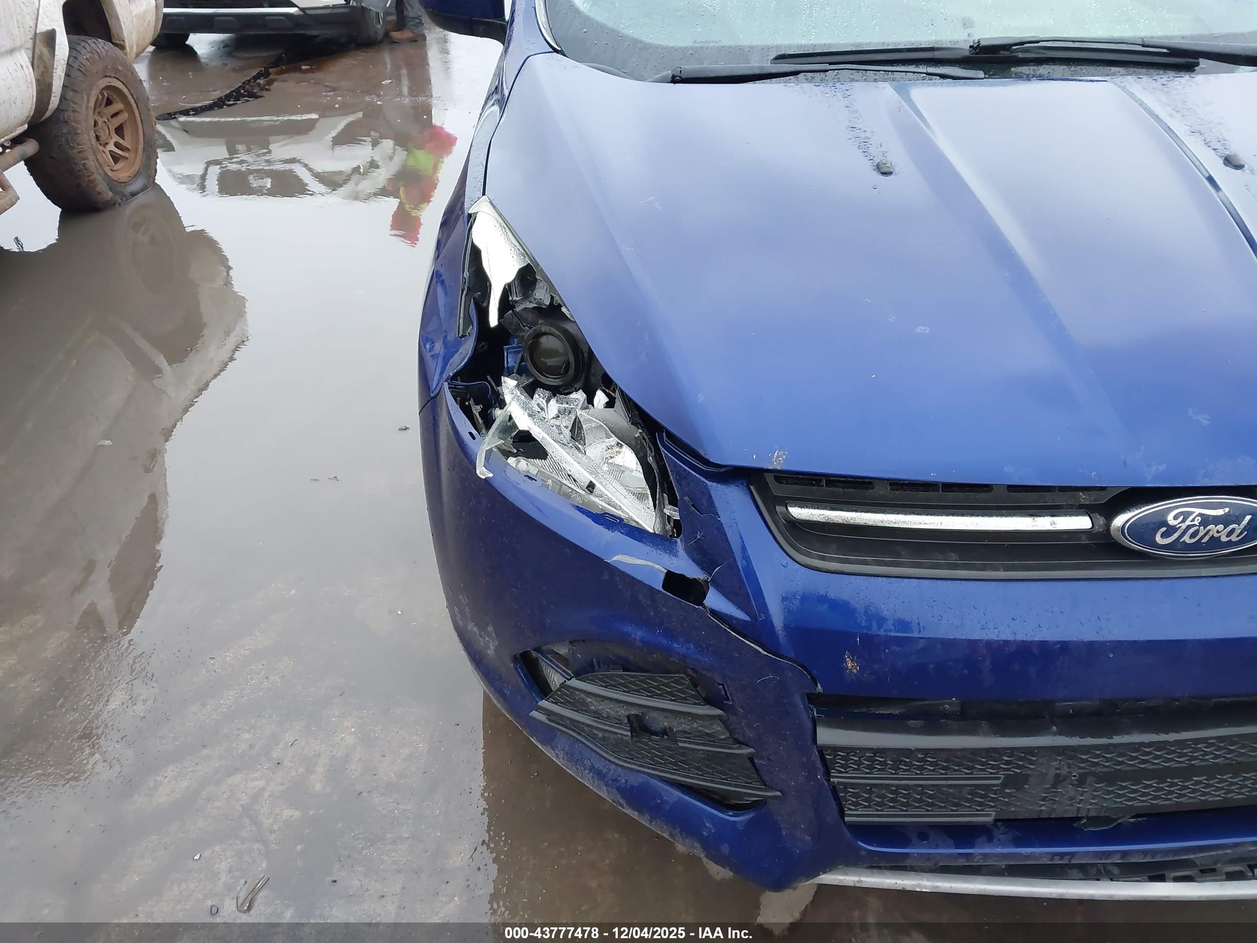 FORD ESCAPE image 6