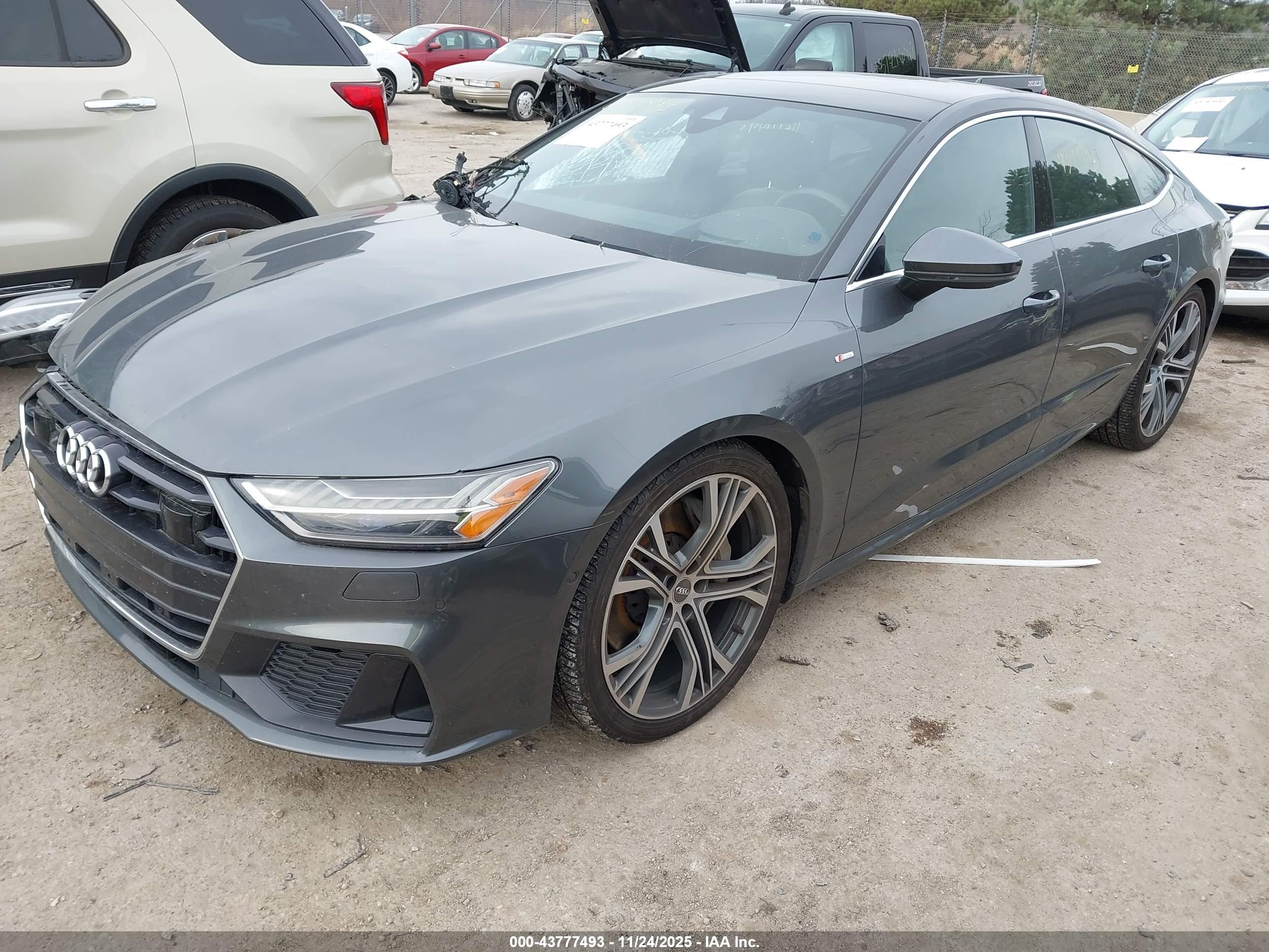 AUDI A7 image 2