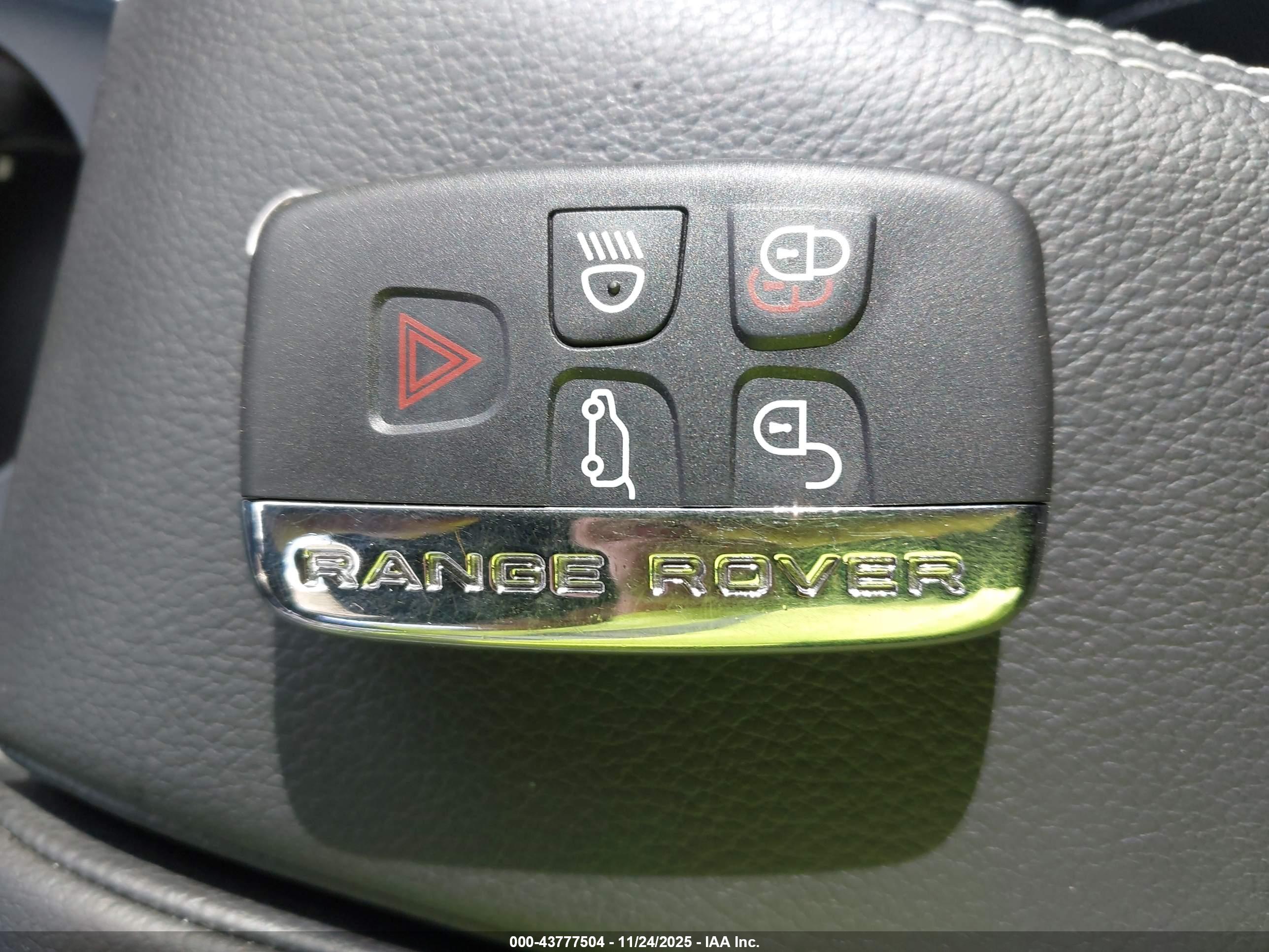 LAND ROVER image 11
