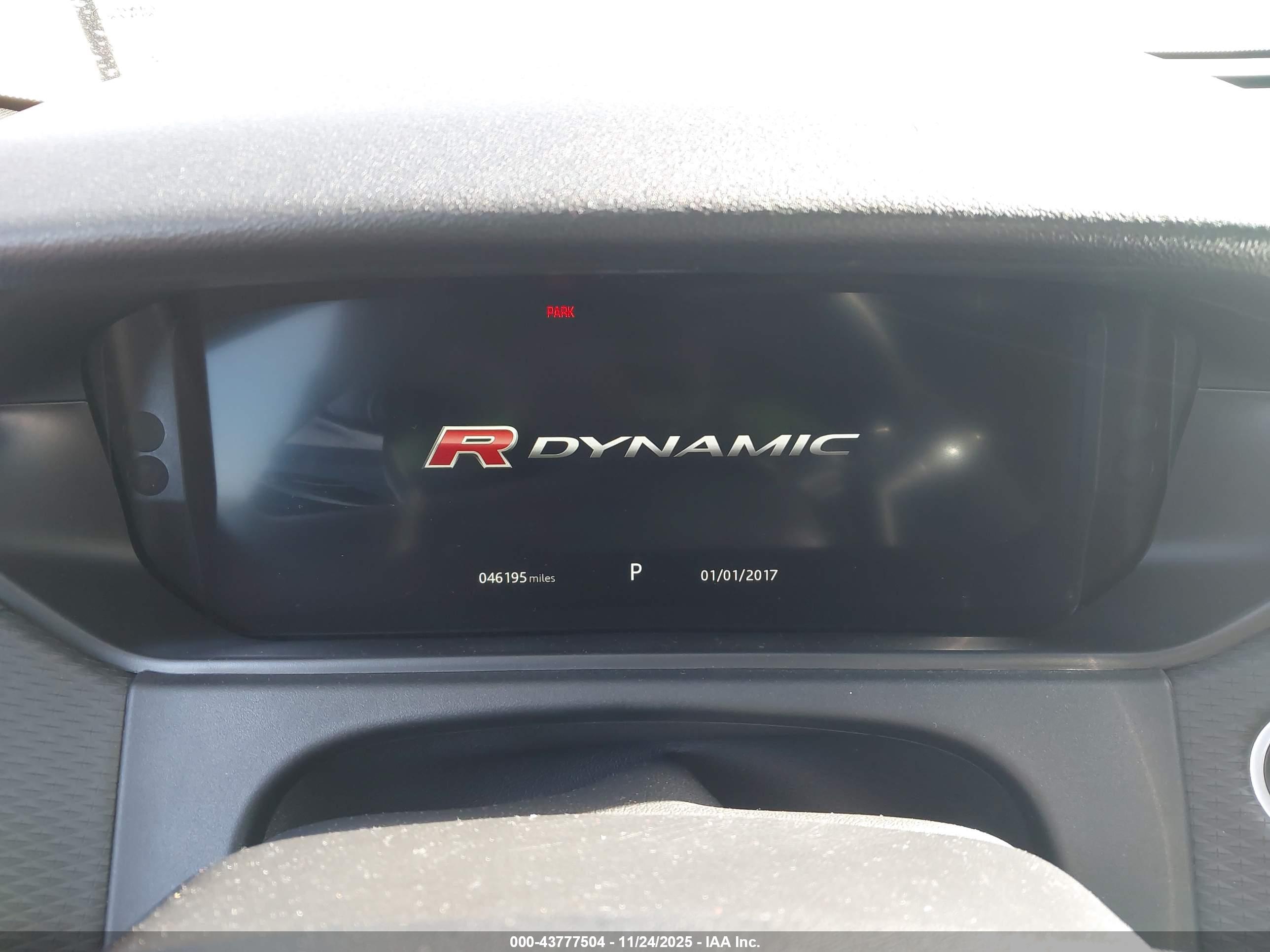 LAND ROVER image 7