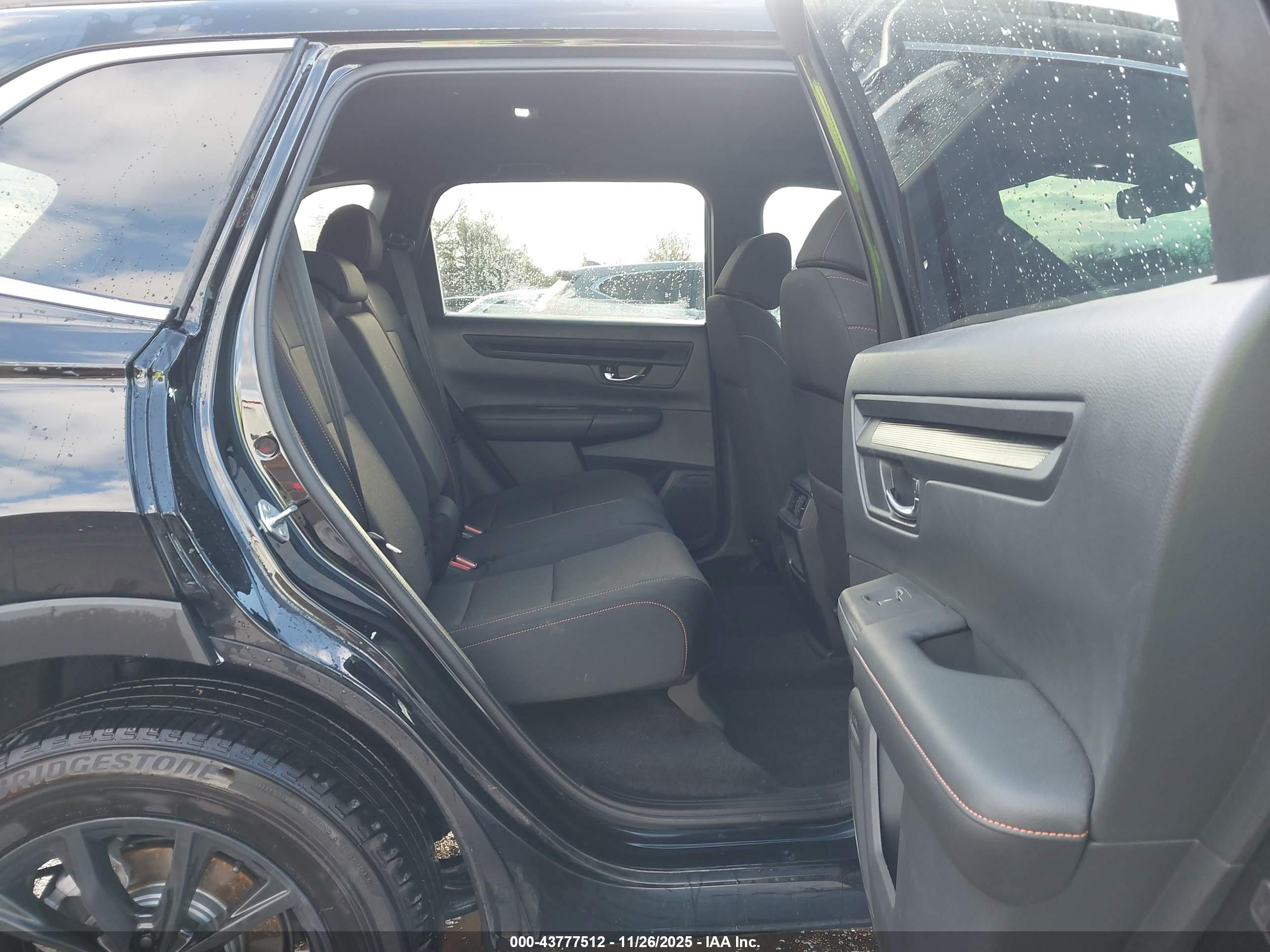 HONDA CR-V image 8