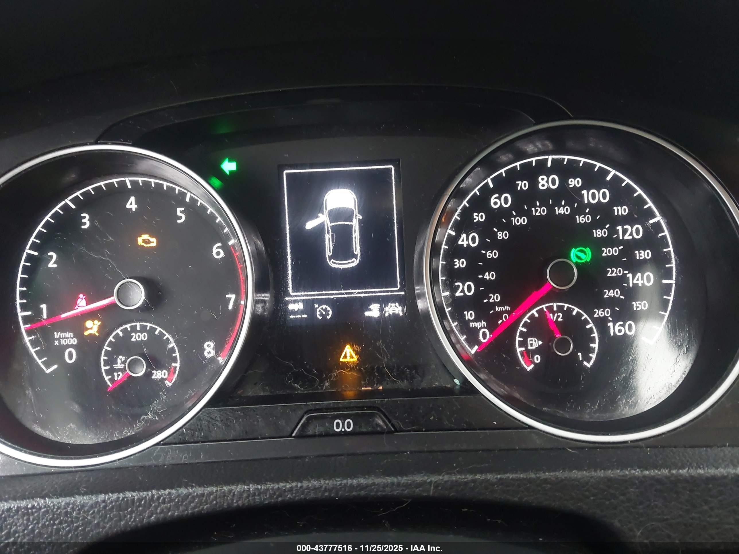 VOLKSWAGEN GOLF image 7